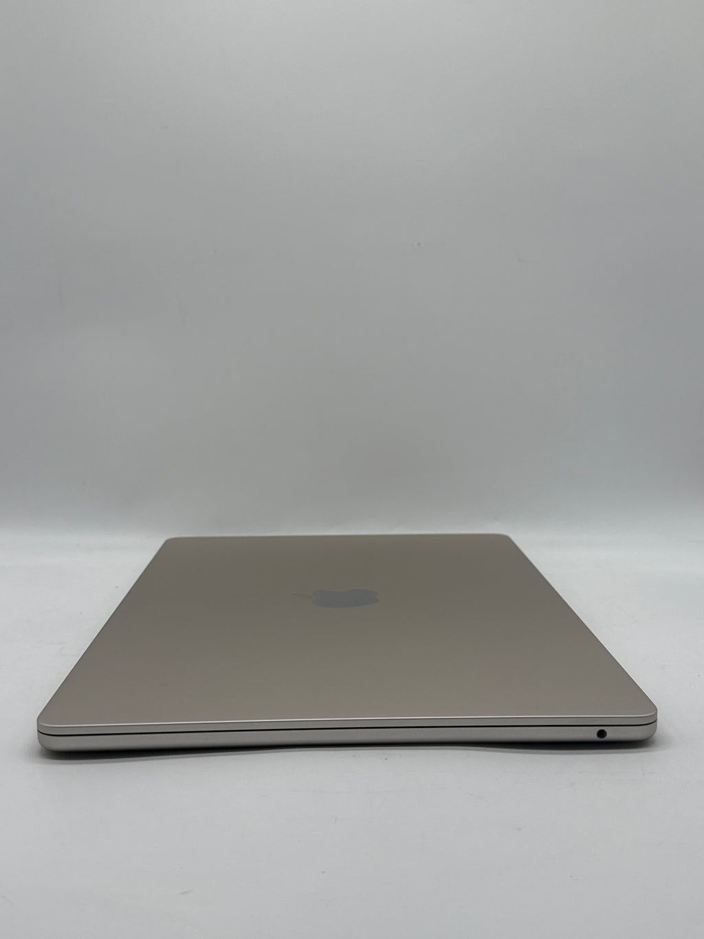 Apple MacBook Air 15" M2 A2941 8GB RAM 256GB SSD - Used