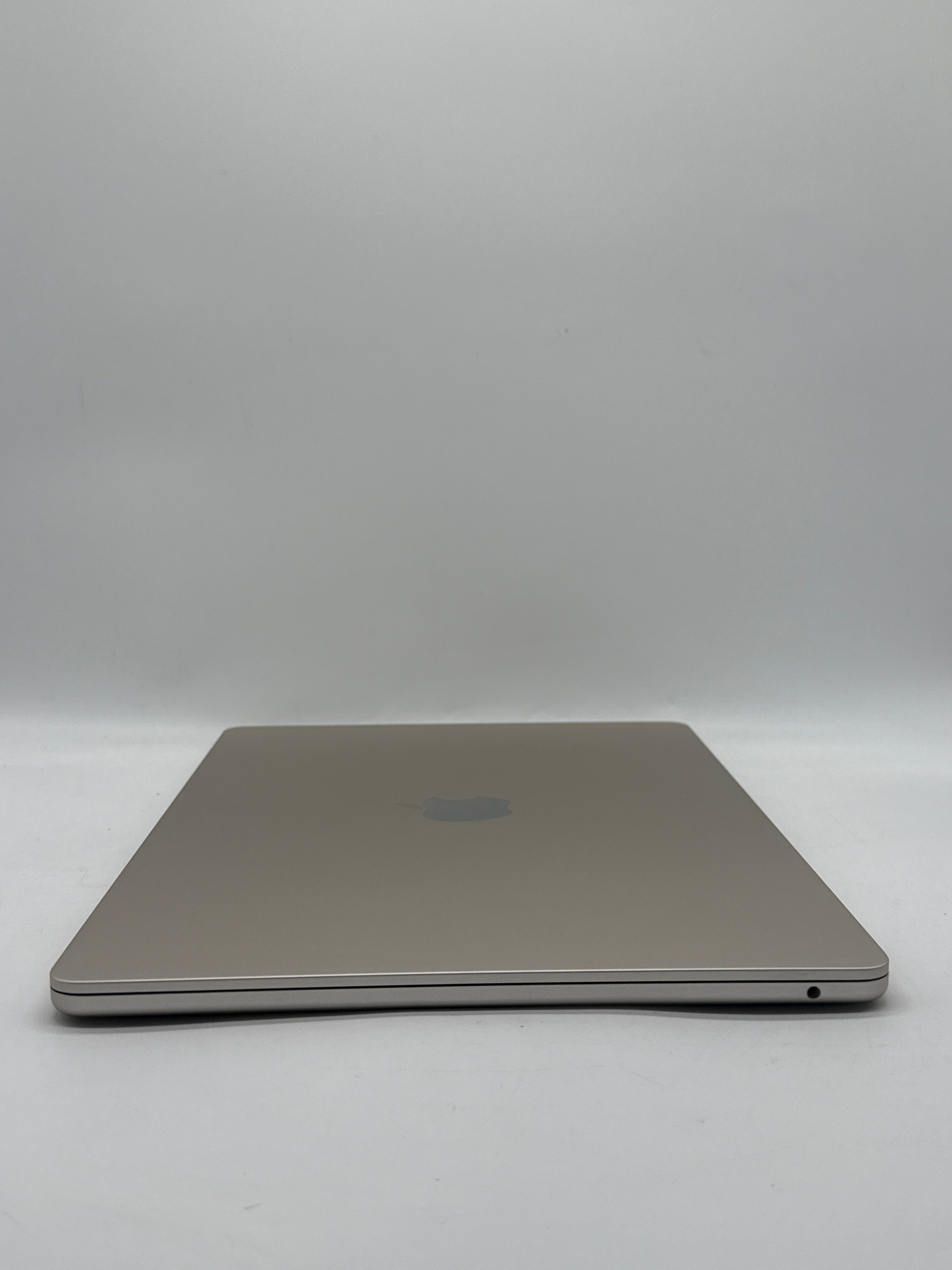Apple MacBook Air 15" M2 A2941 8GB RAM 256GB SSD - Used