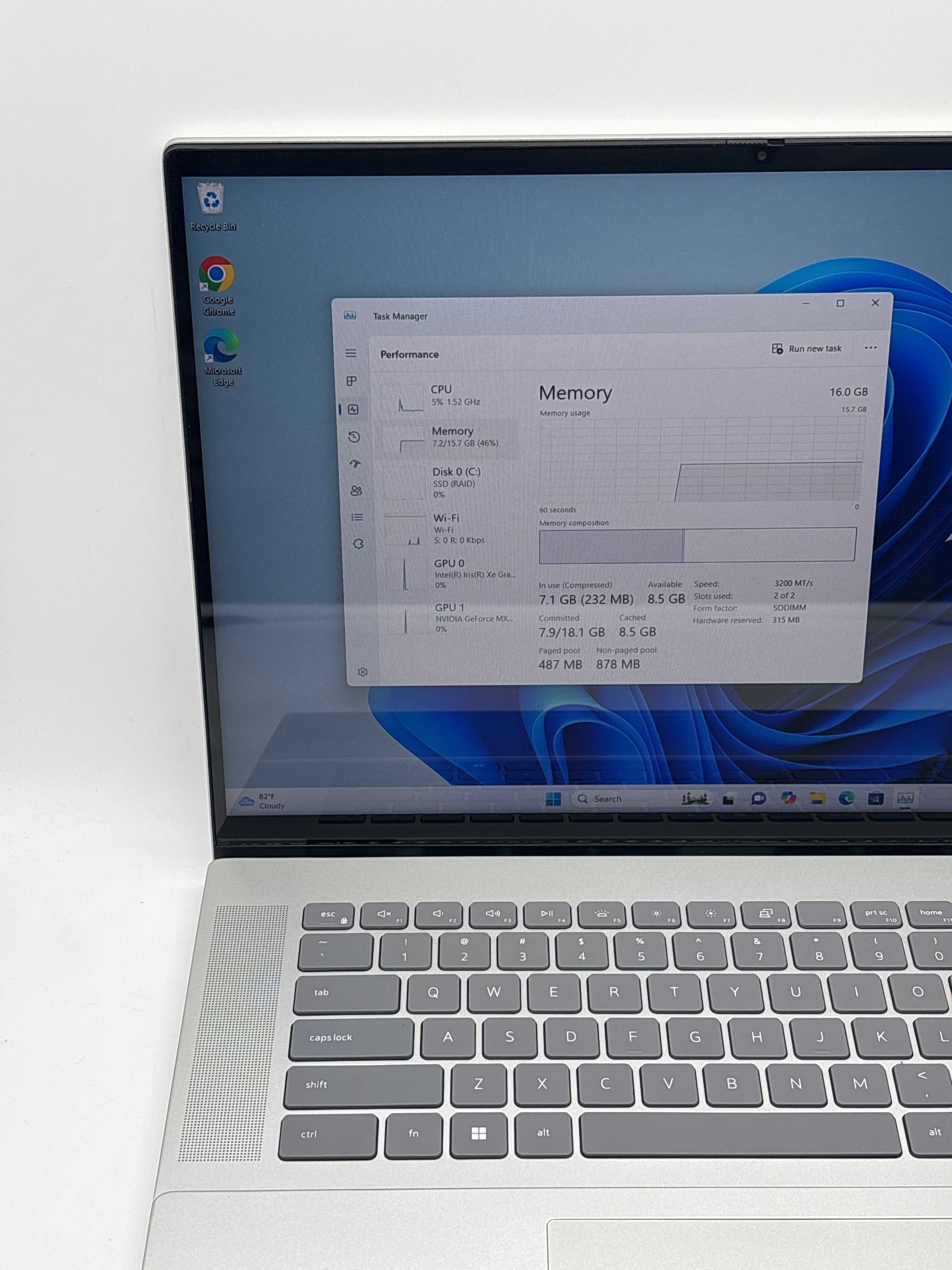 Dell Inspiron 16 5620 Touch i7-1255U 16GB RAM 512GB GeForce MX570