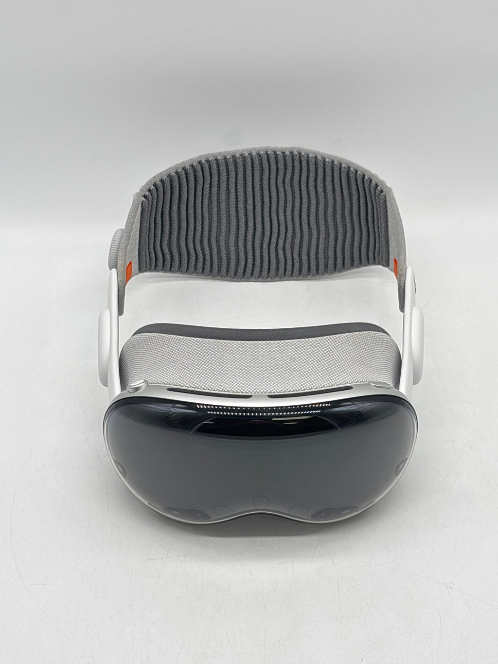 Apple Vision Pro 256 GB Standalone VR Headset White WiFi
