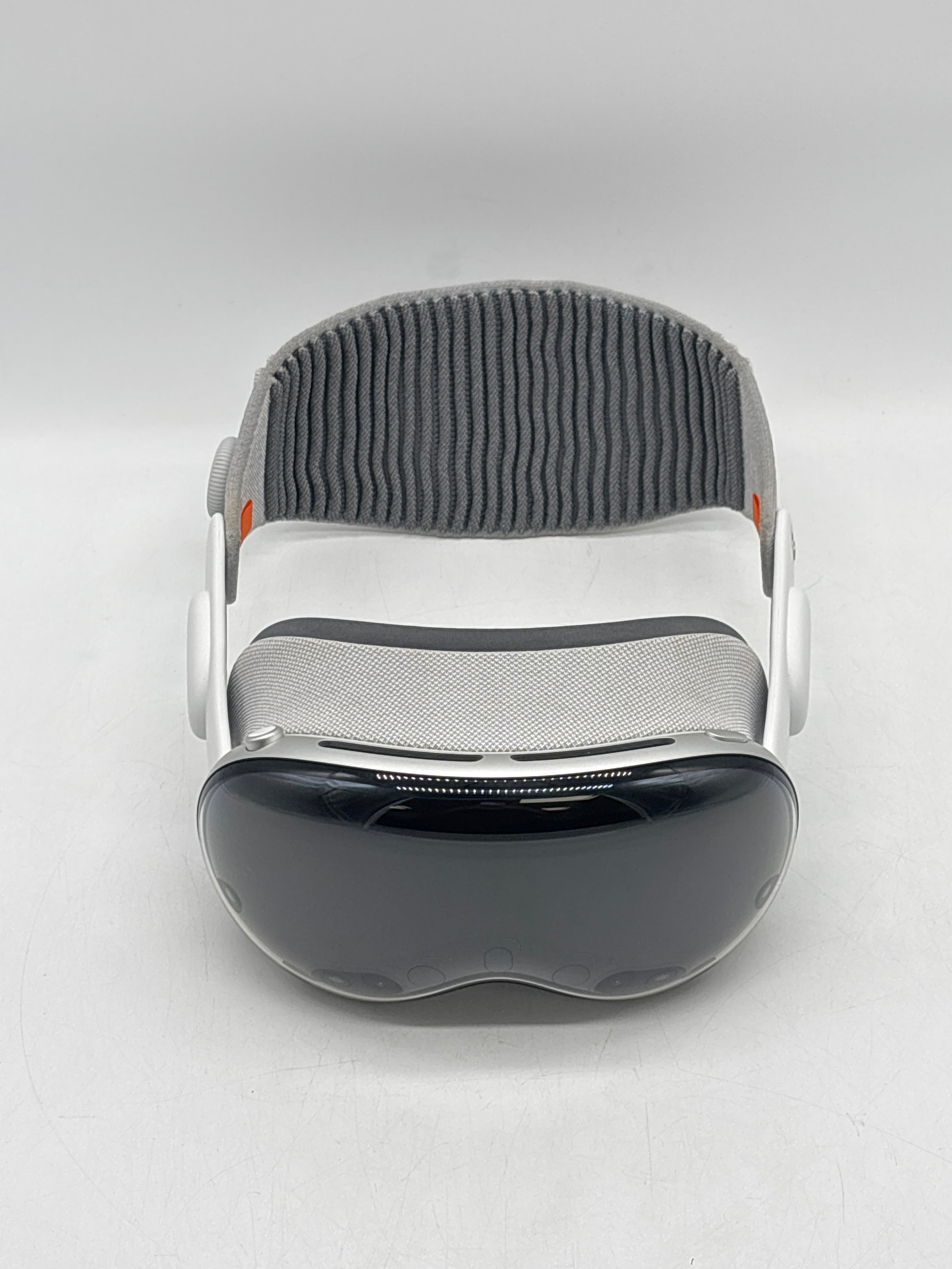 Apple Vision Pro 256 GB Standalone VR Headset White WiFi