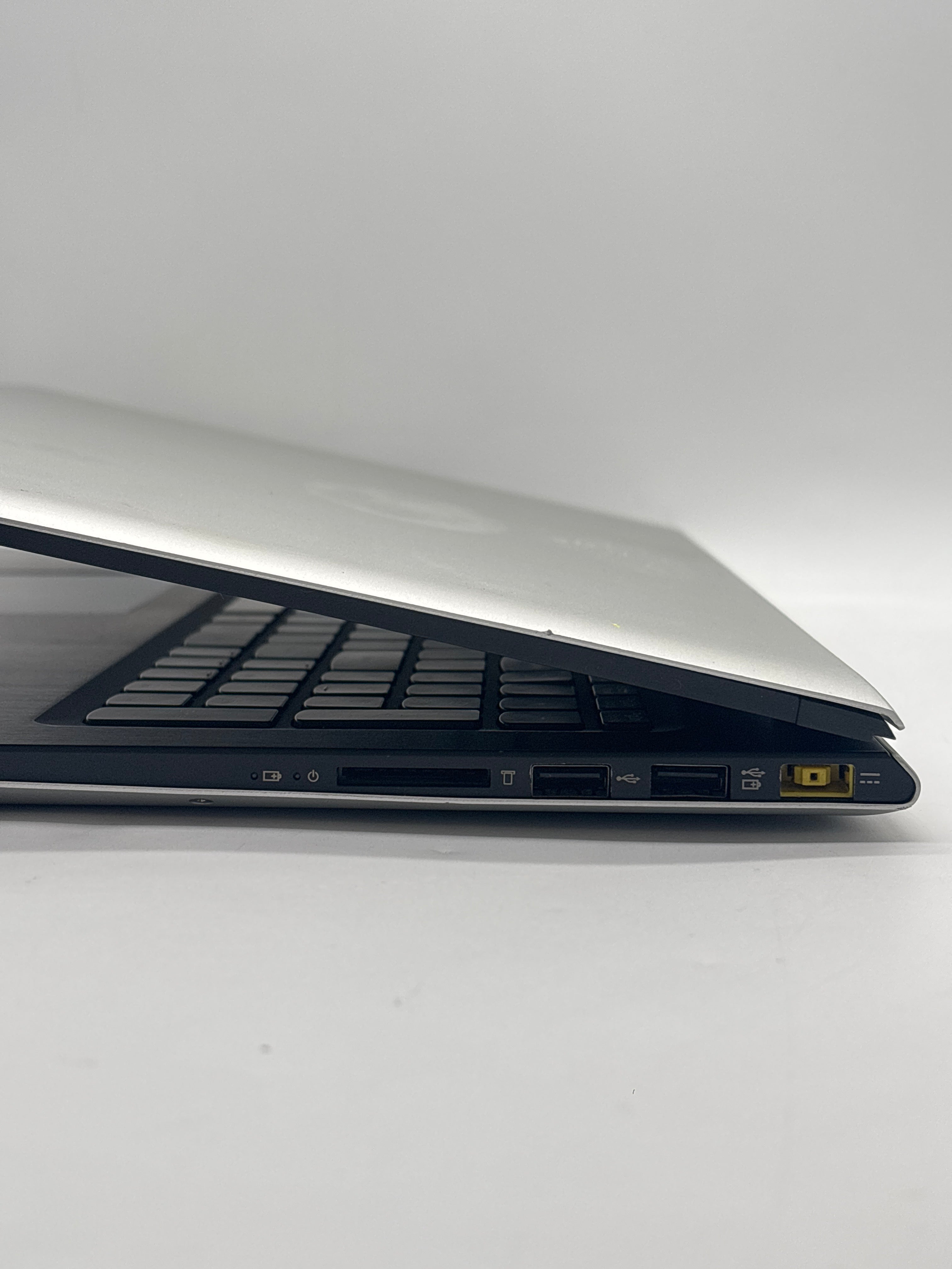 Lenovo IdeaPad U530 Touch i7-4510U 8GB RAM 1TB HDD GT 730M - For Parts (Read DESC)