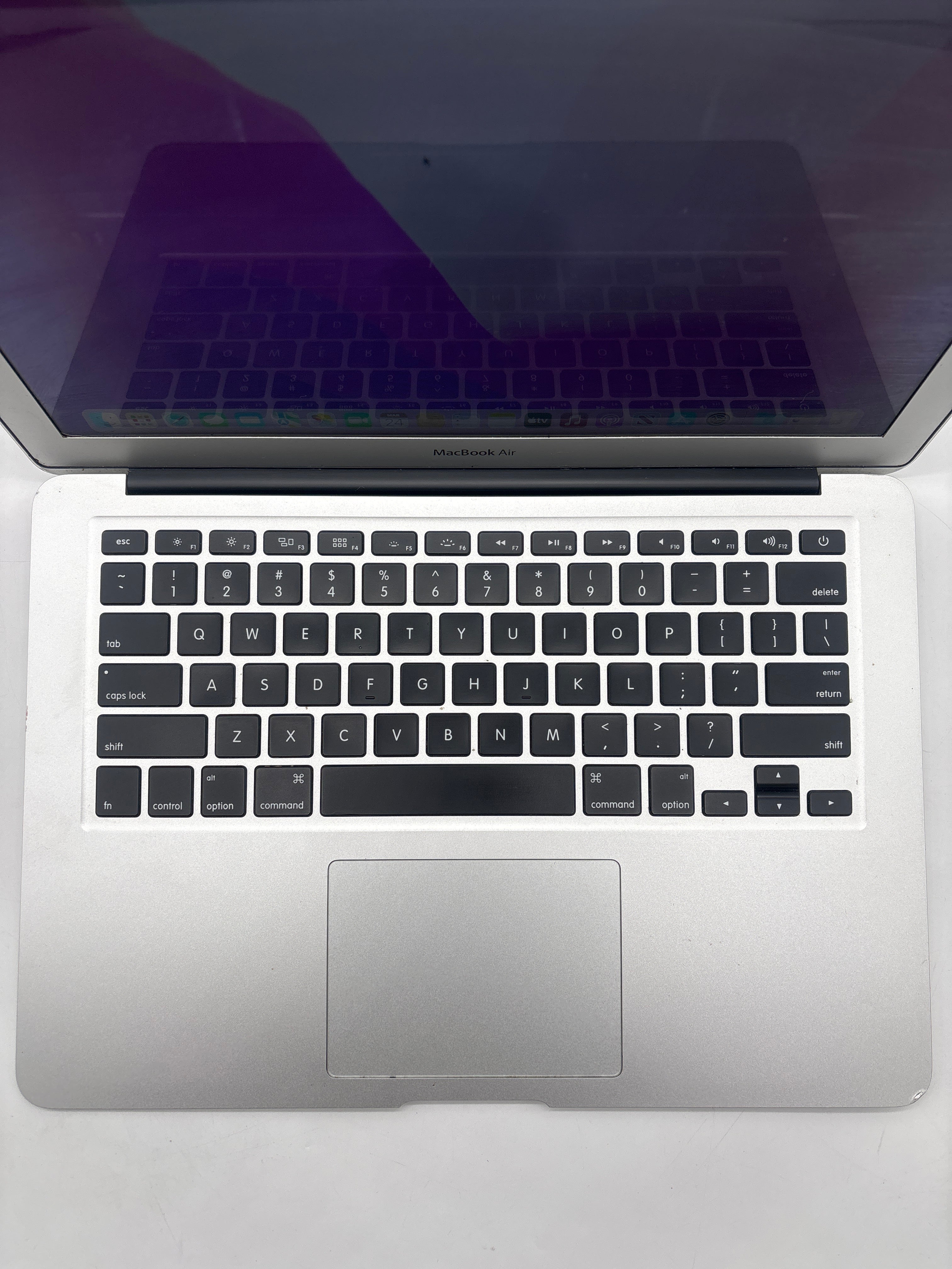 Apple MacBook Air A1466 i5 8GB RAM 256GB SSD