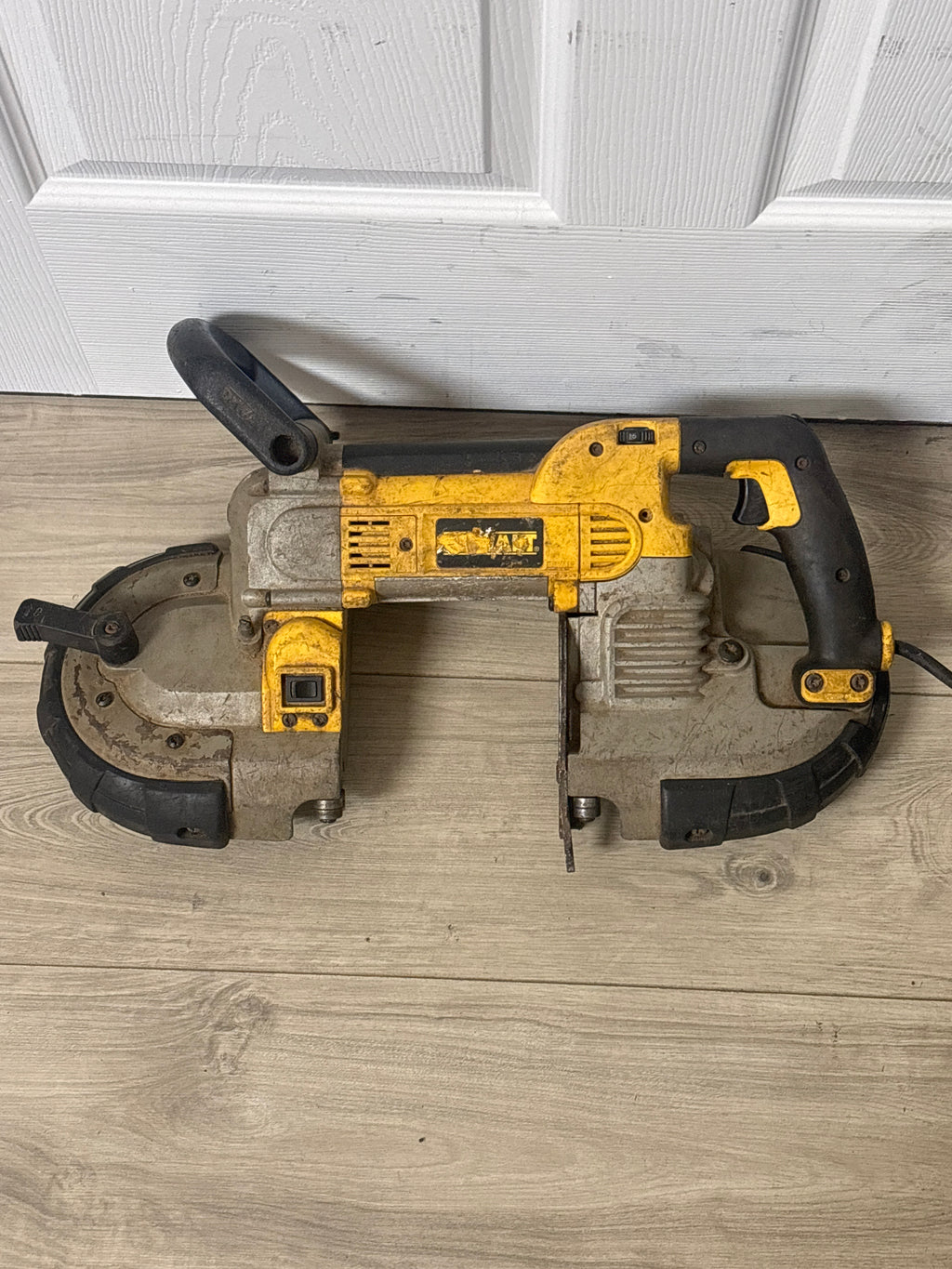 Dewalt DWM120 Band Saw 5" Deep Cut w/ Variable Speed