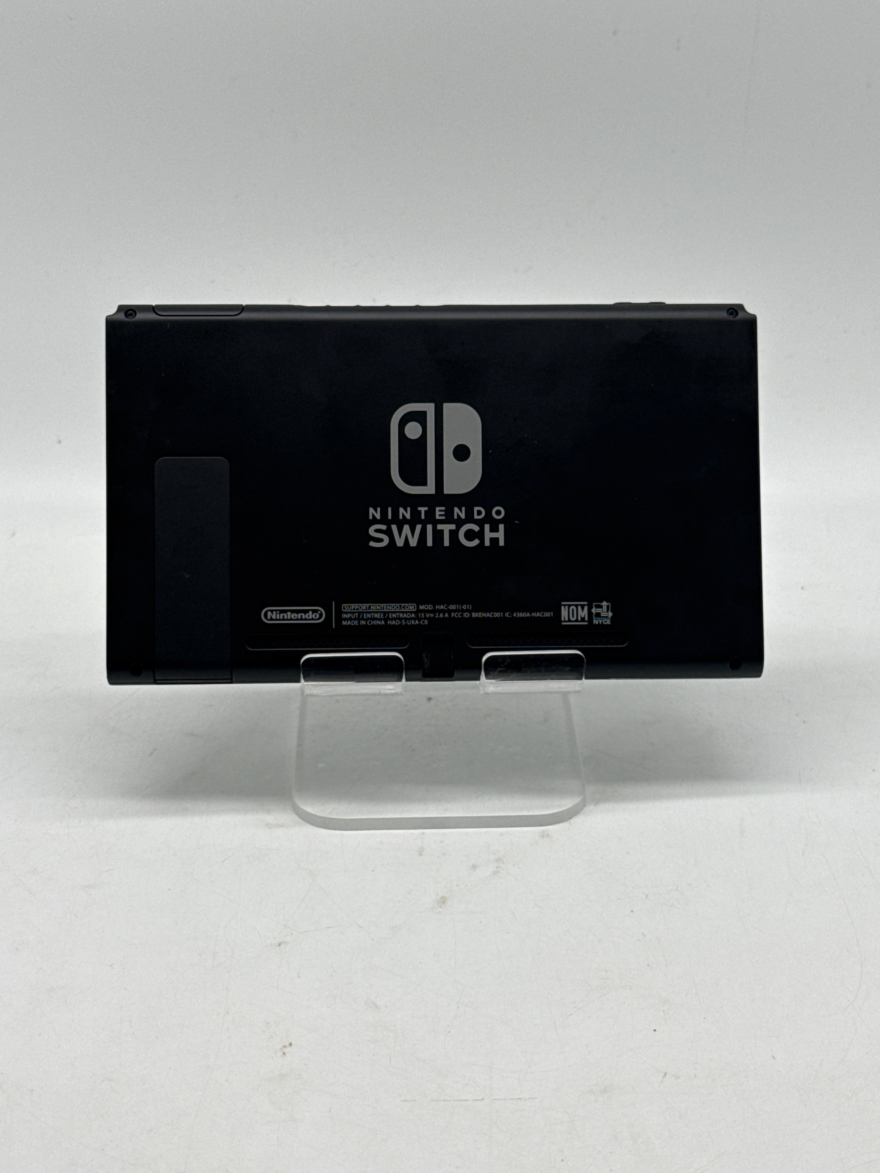 Nintendo Switch HAC 001(-01) Mario Kart Bundle with Extra Joycons - Used