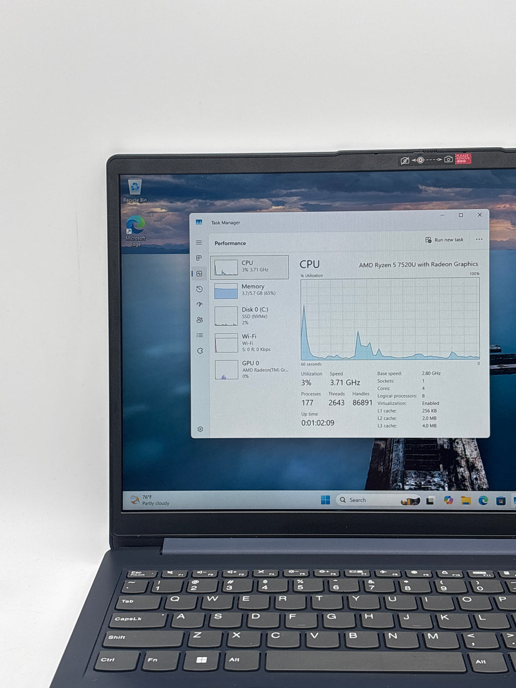 Lenovo Ideapad 1 15AMN7 Ryzen 5 7520U 8GB RAM 256GB SSD
