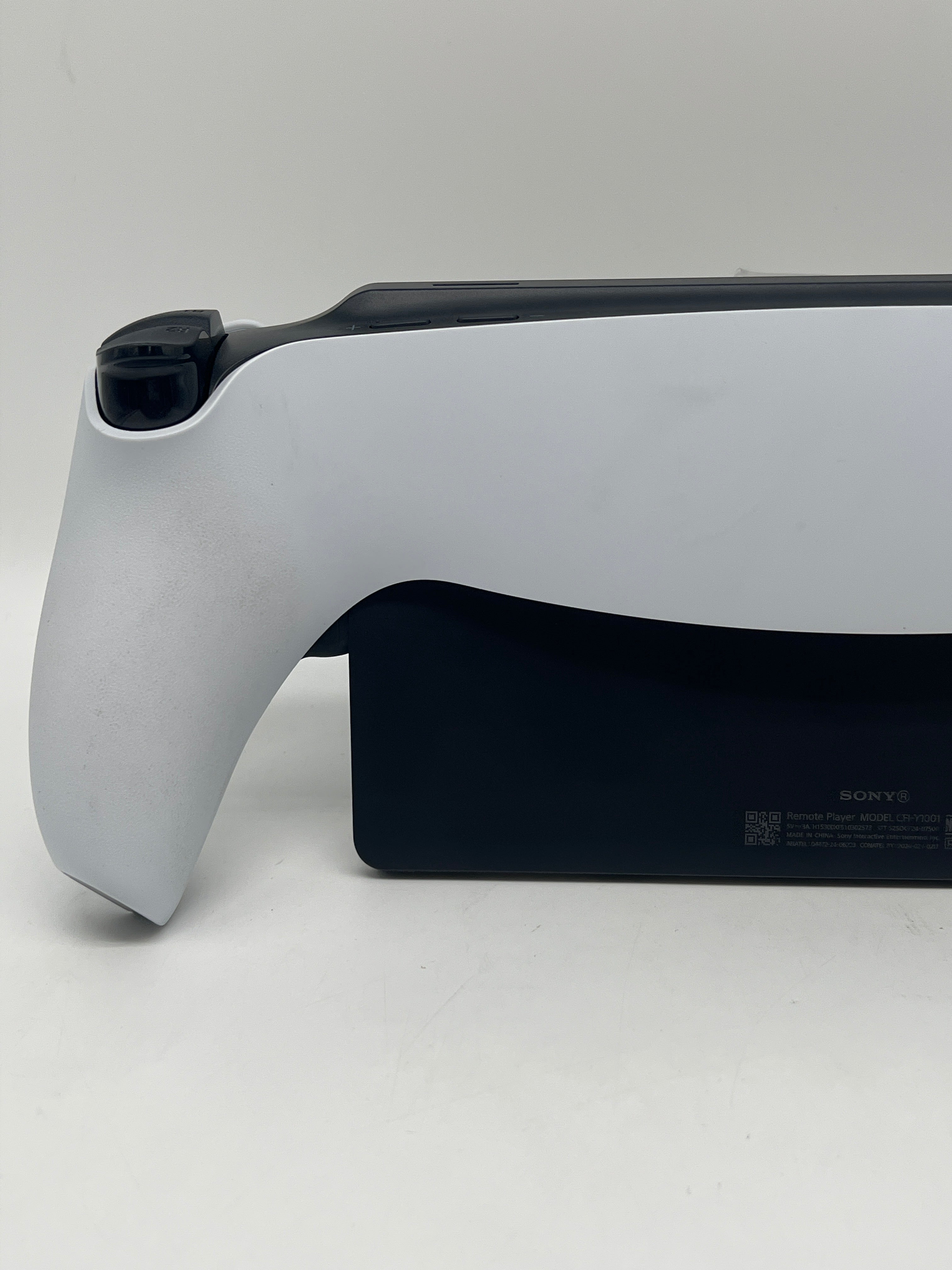 Sony PlayStation Portable Console CFI-Y1001 White - Used
