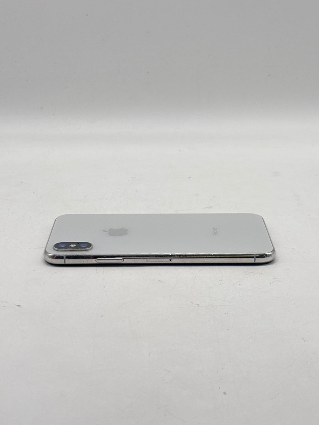 Apple iPhone X 5.8" A1865 256GB AT&T Only Silver - Cracked Camera Lens