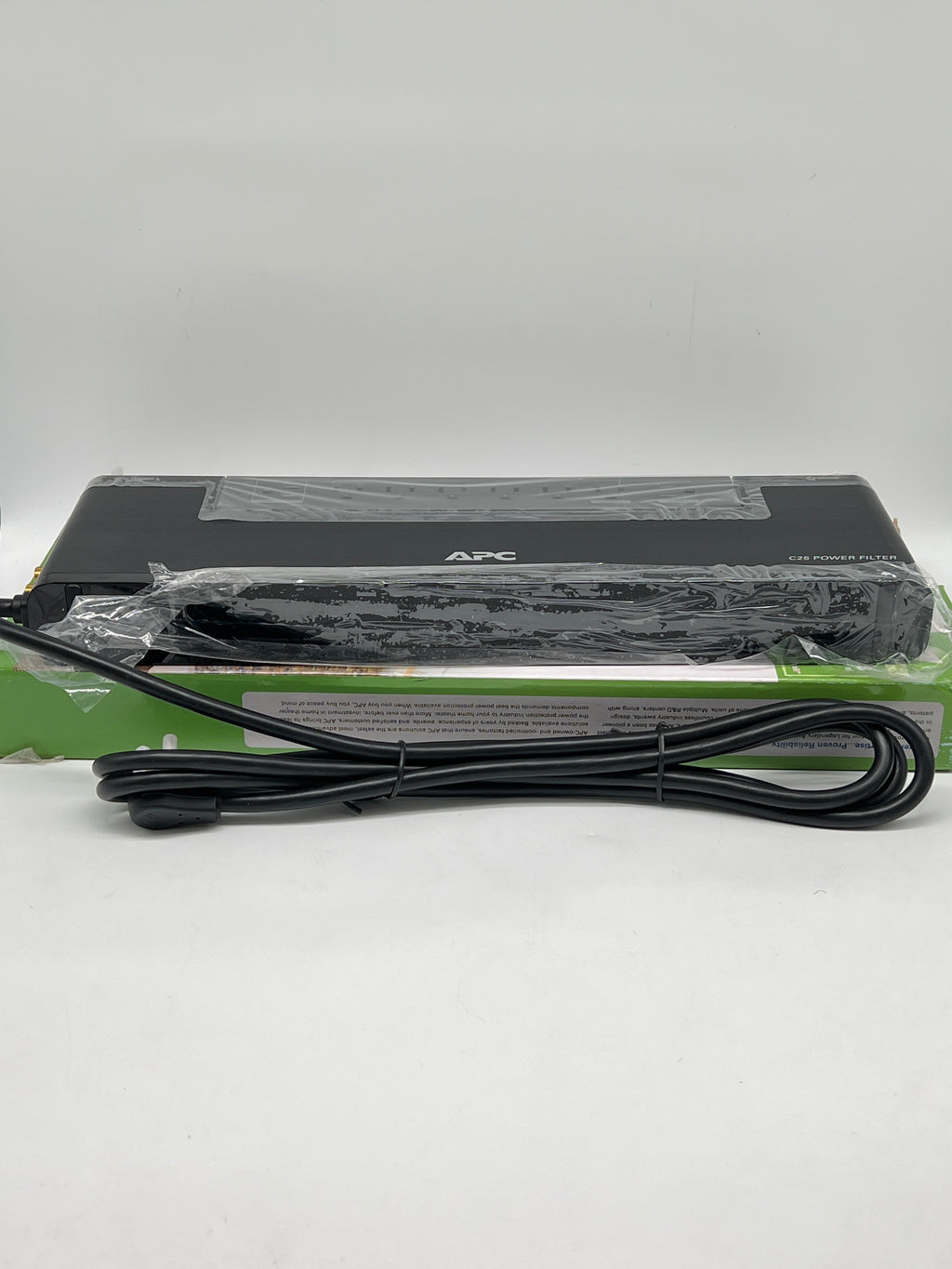 APC C25B AV C-Type 10-Outlet Power Saving Power Filter (120V)  - New In Box
