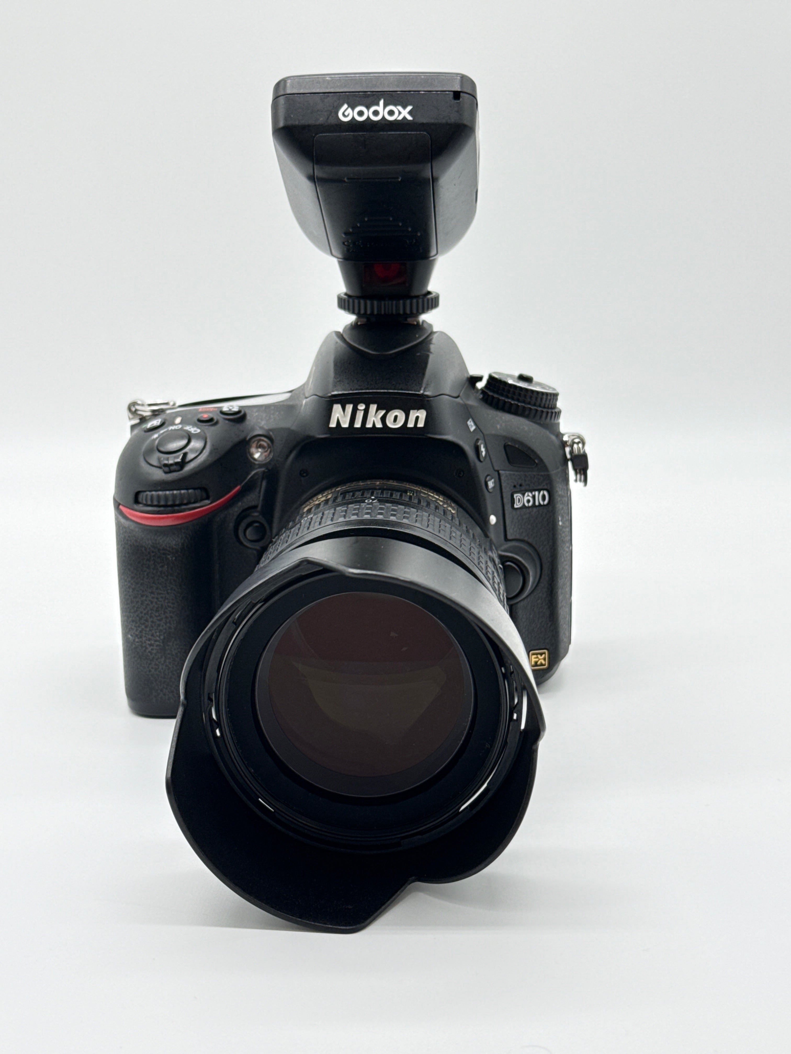 Nikon D610 Digital Camera 24.3MP w/ Nikon 18-70mm Lens (Shutter Count 32285)