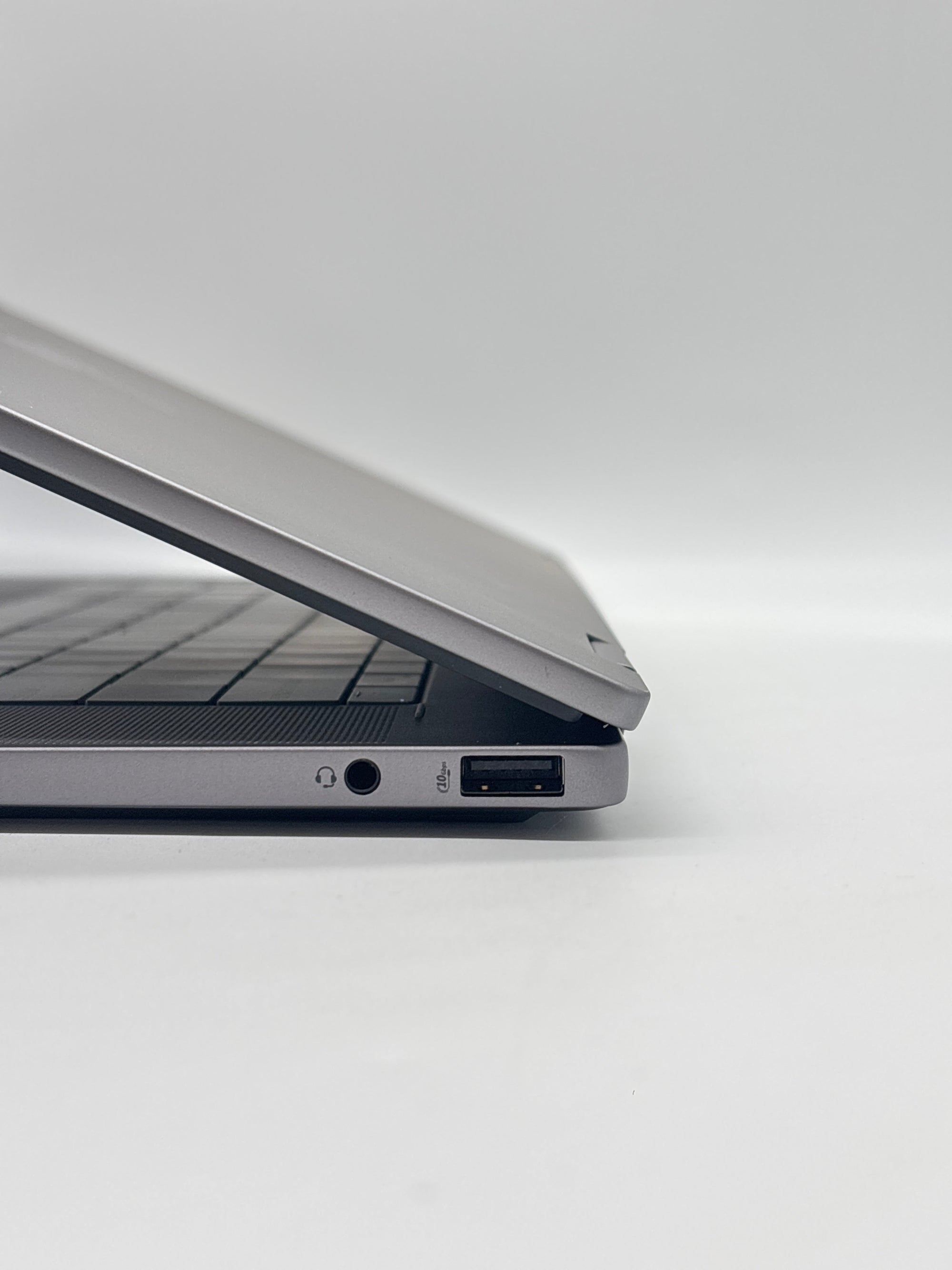 HP Omnibook X Flip 16-be0003dx AMD Ryzen 5 220 8GB RAM 512GB SSD