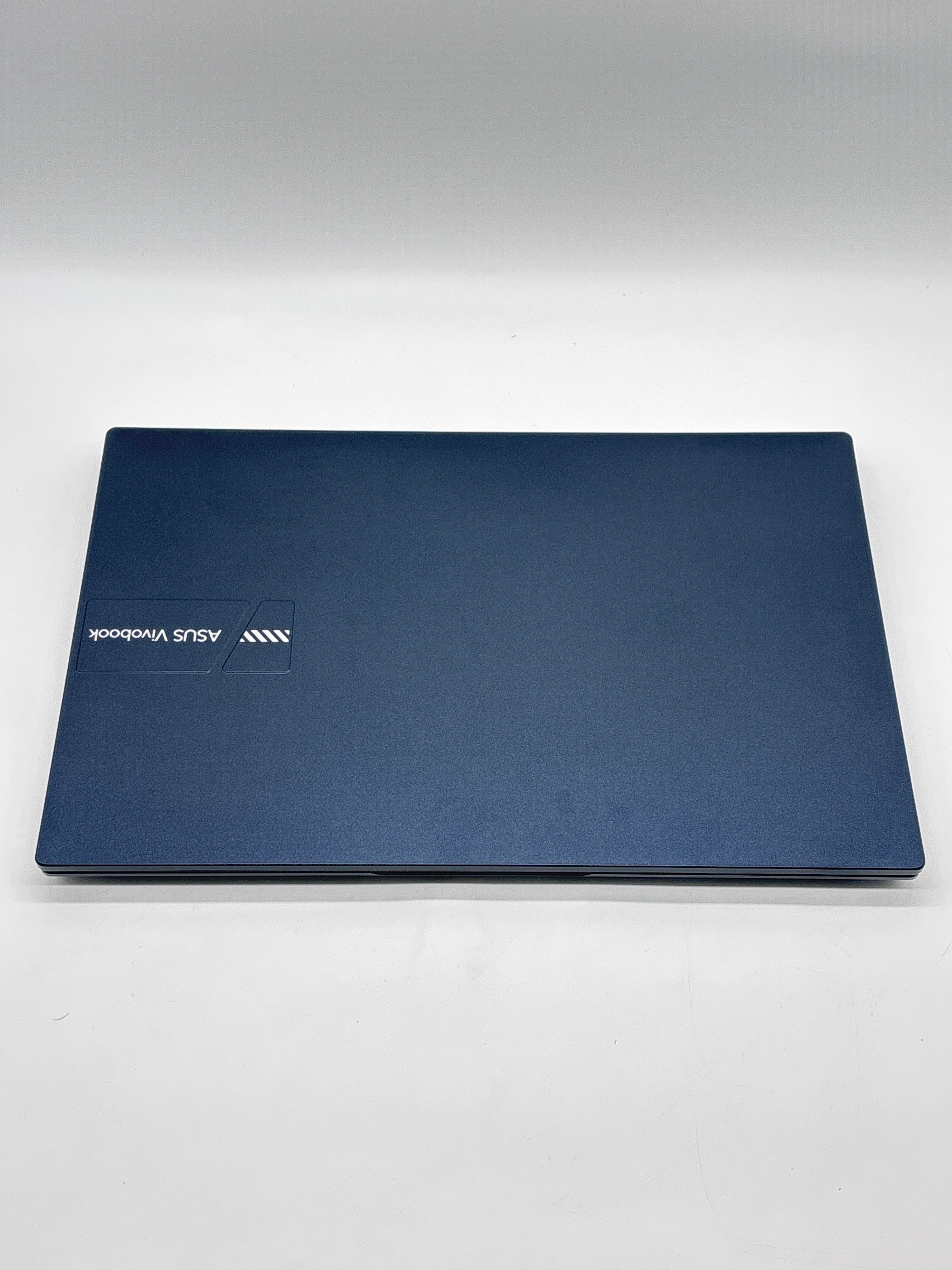 ASUS Vivobook X1404Z Intel Core i3-1215U Win 11 8GB RAM 128 SSD Blue Used