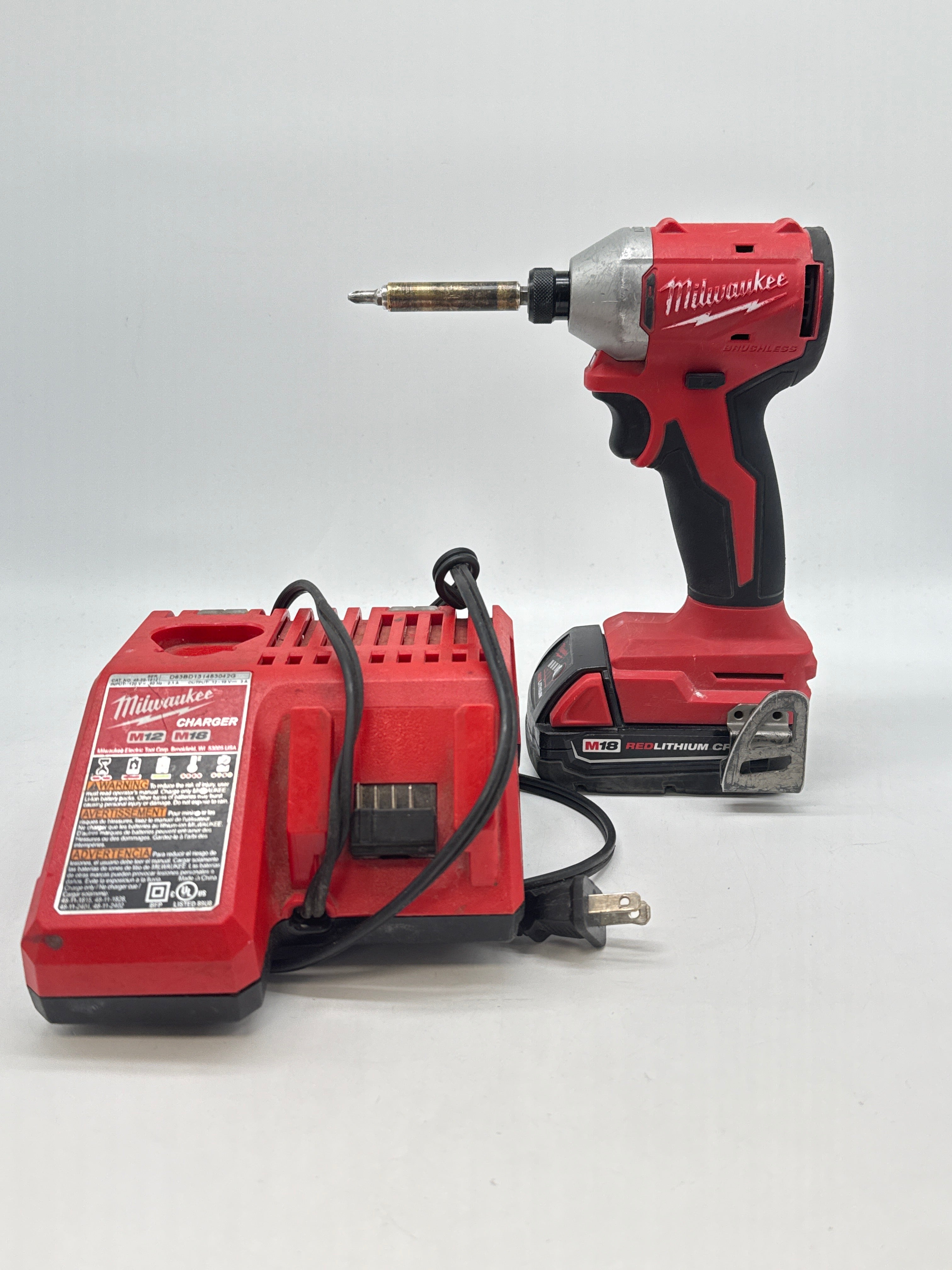 Milwaukee 3650-20 M18 FUEL Brushless 1/4" Impact Driver Kit w/ CP 2.0 Battery