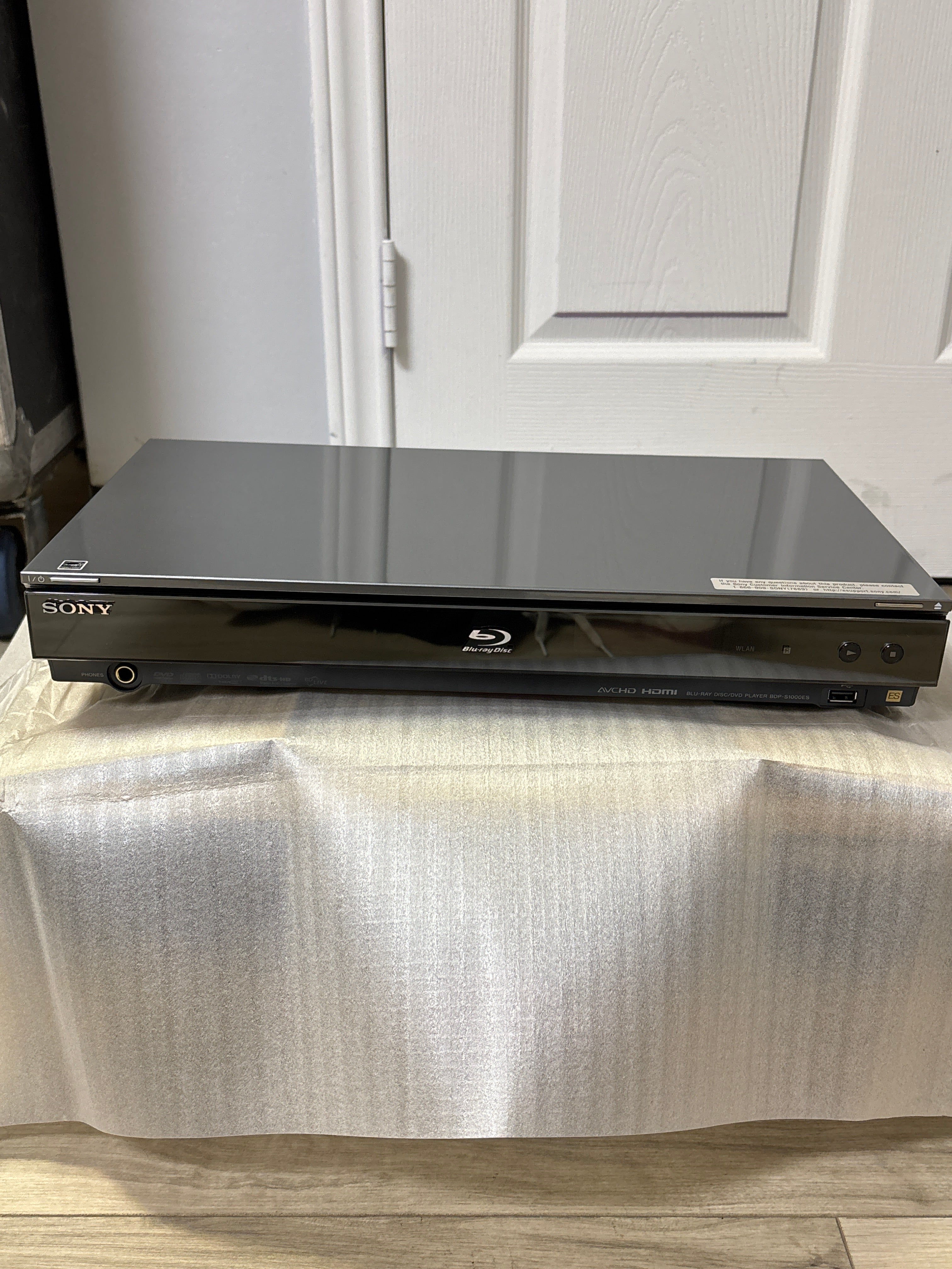 Sony BDP-S1000es Blu-ray Disk DVD Player - New In Box