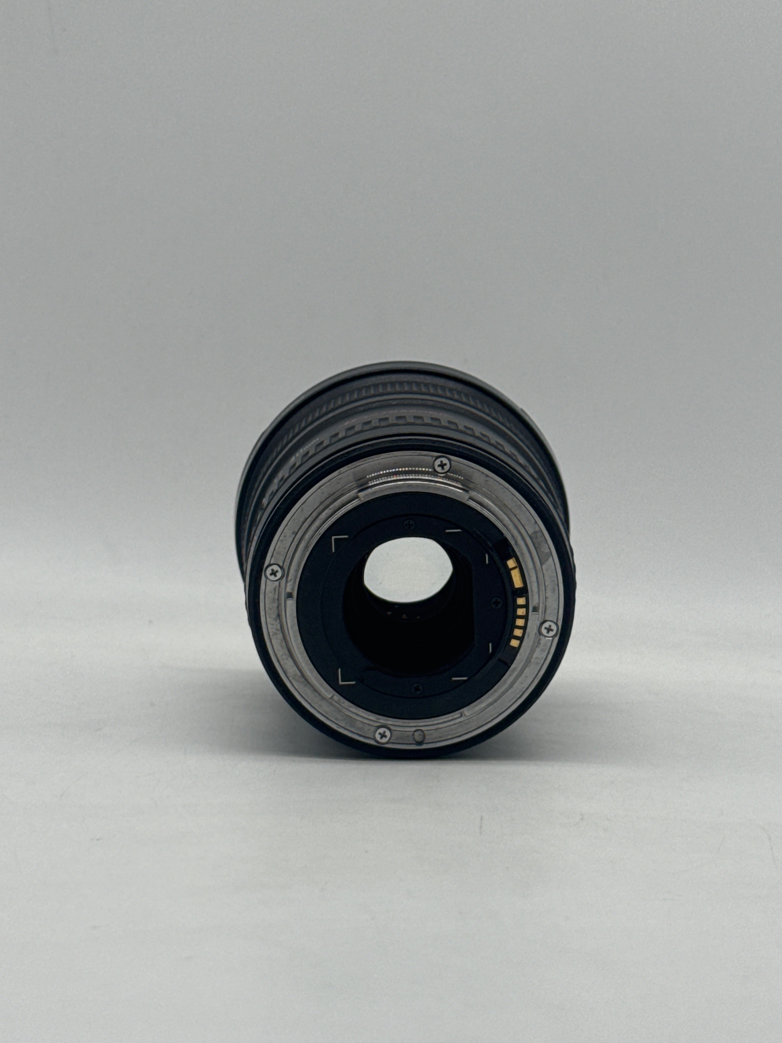 Canon EF 17-40mm f/4 17-40mm f/4 L USM Auto & Manual Lens