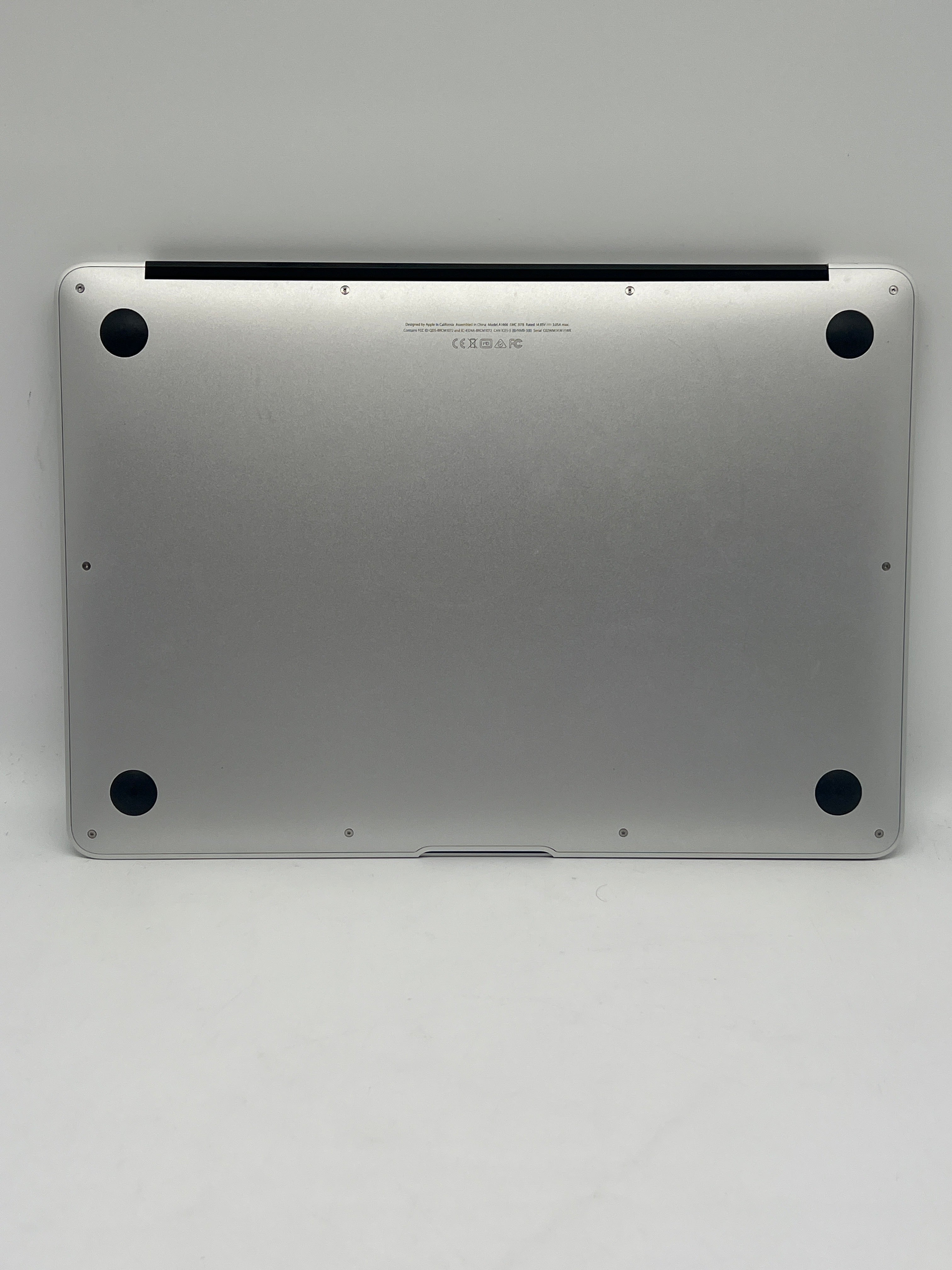 Apple MacBook Air 13" A1466 2012  i5 4GB RAM 128GB SSD - For Parts (NO OS)