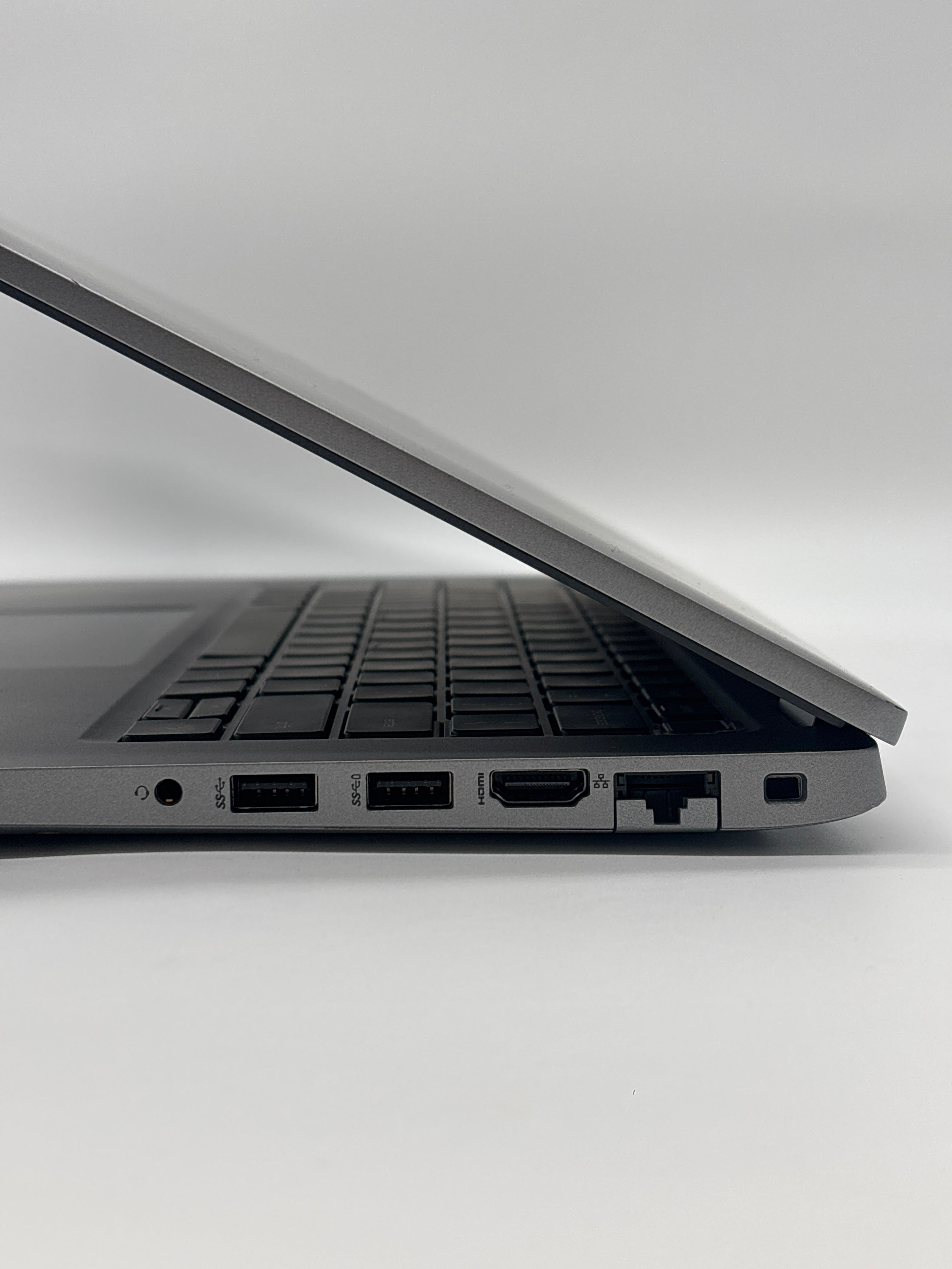 Dell Latitude 5420 13" i7-1185G7 16GB RAM 256GB SSD Silver