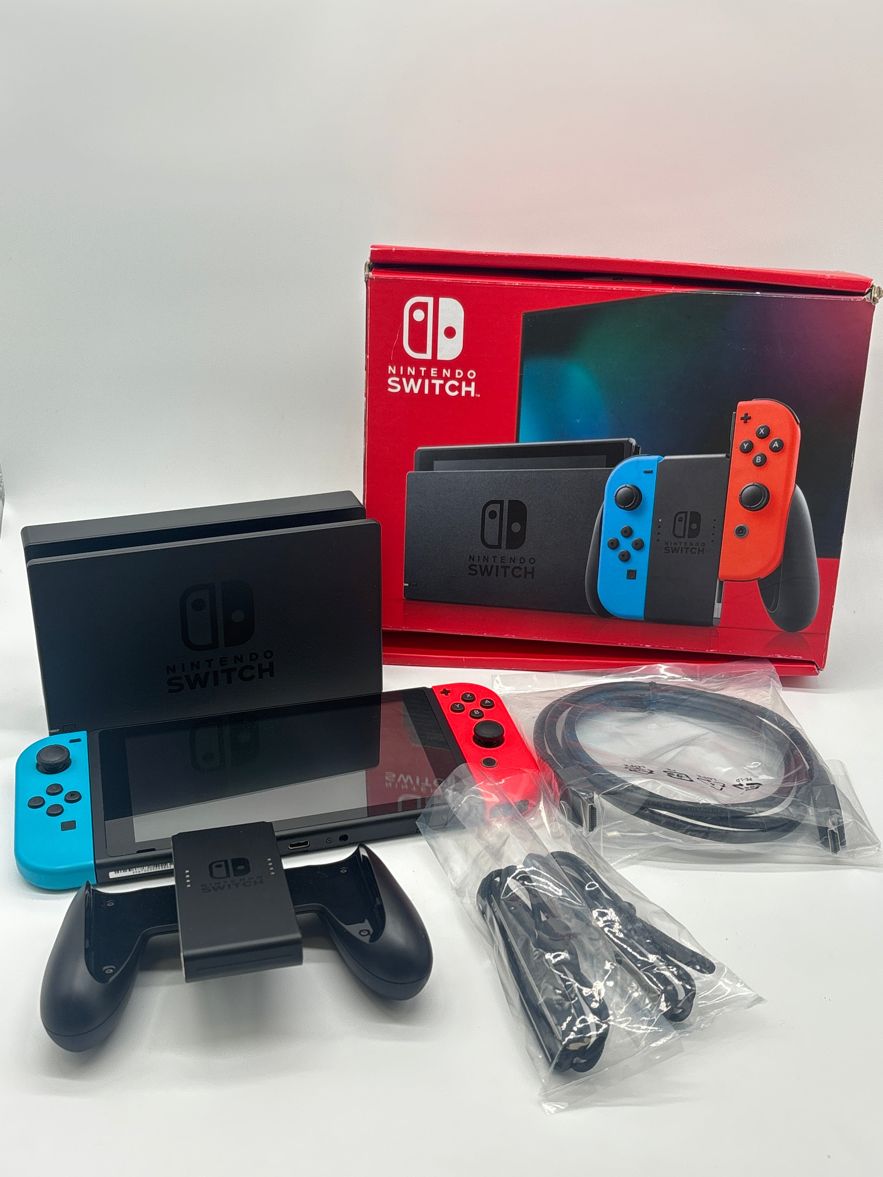 Nintendo Switch Handheld System 32GB HAC-001 Used with box