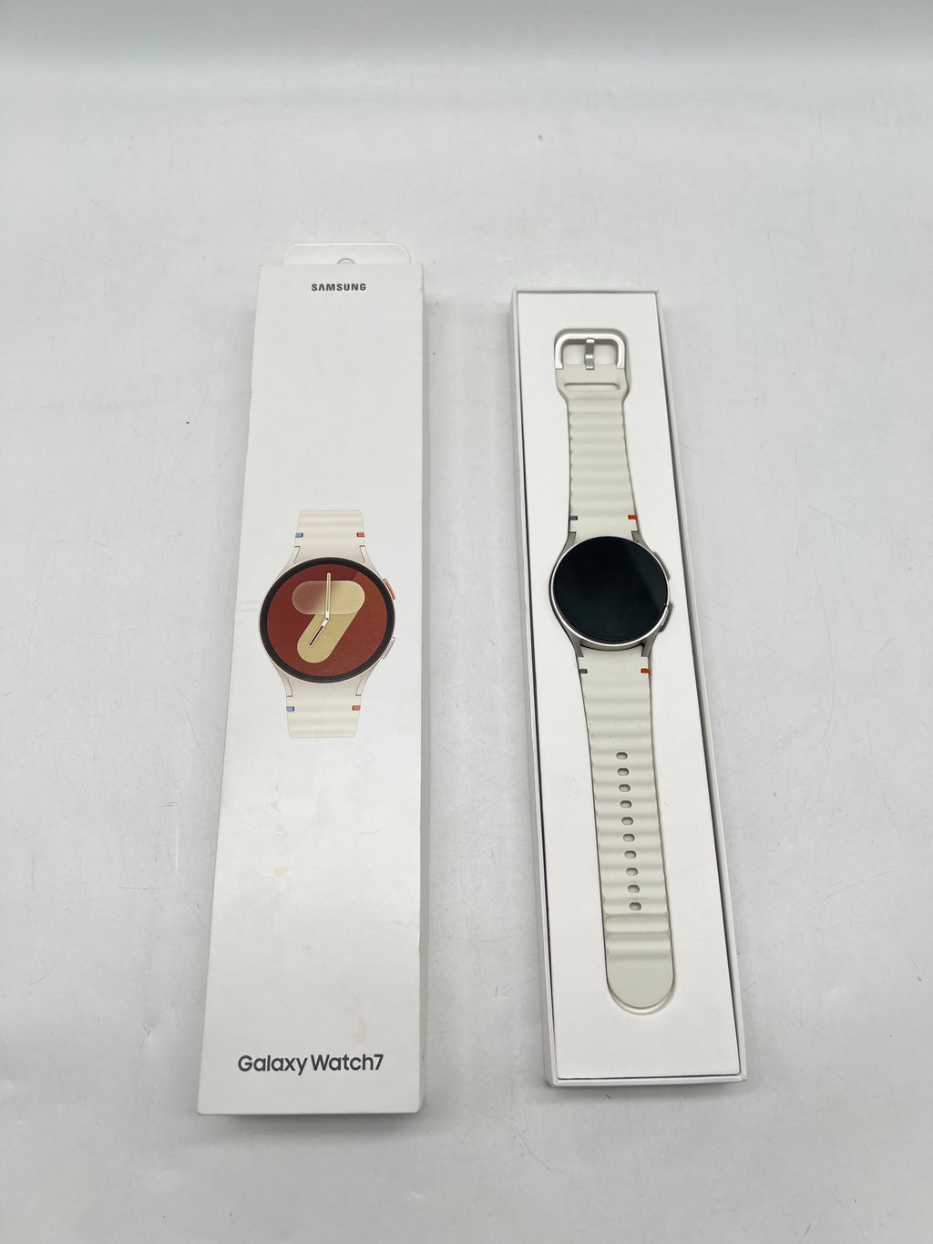 Samsung Galaxy Watch7 SM-L305U 40mm LTE Sapphire - Used