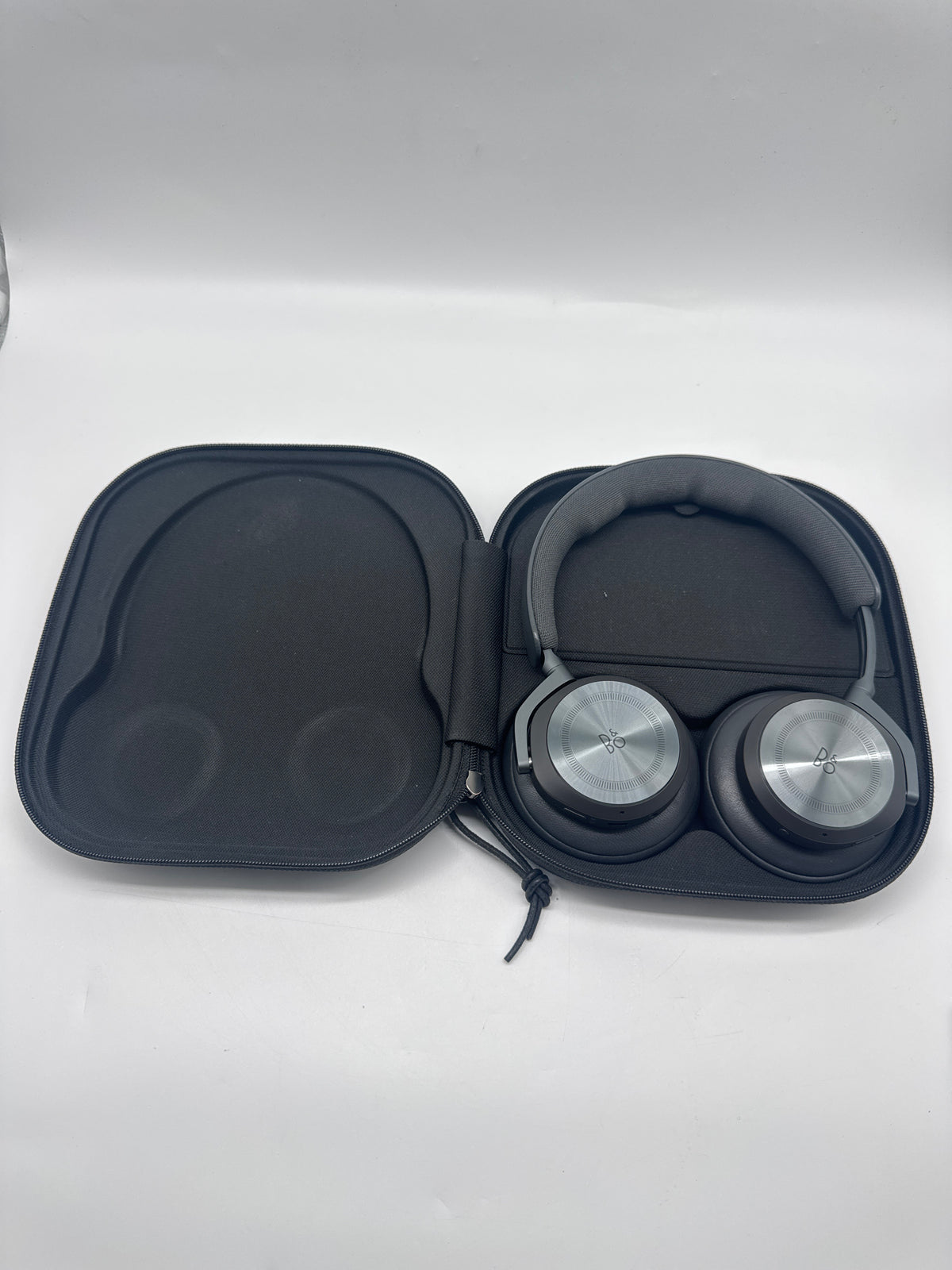 Bang Olufsen Beoplay HX Wireless Over-Ear Headphones Greyish Black - Used