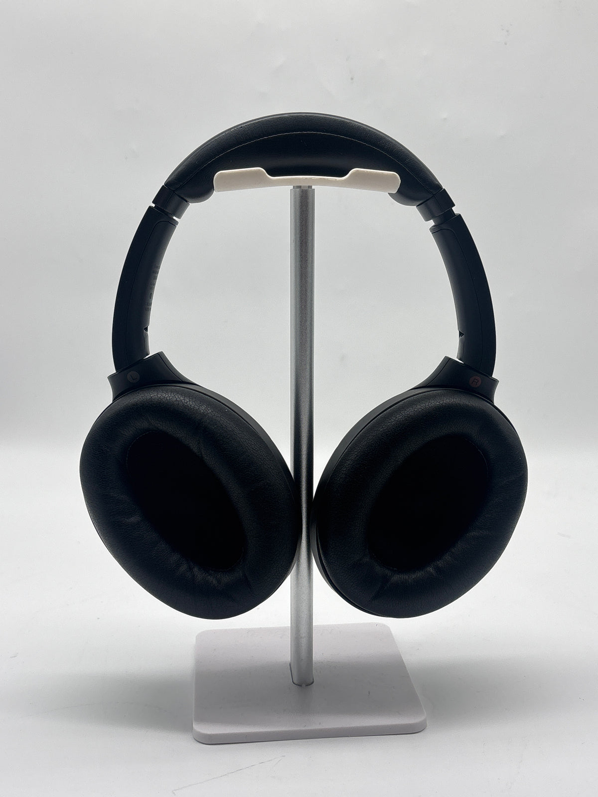 Sony WH-1000XM3 Over-Ear Headphones - Black - Used With Box