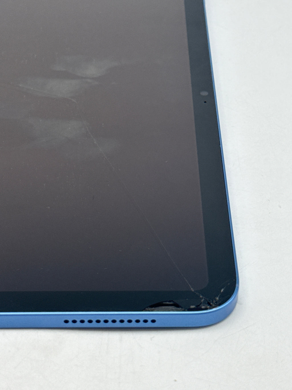 Apple iPad (11th Gen) A16 128GB Wi-Fi Tablet Blue - For Parts (Read Desc)