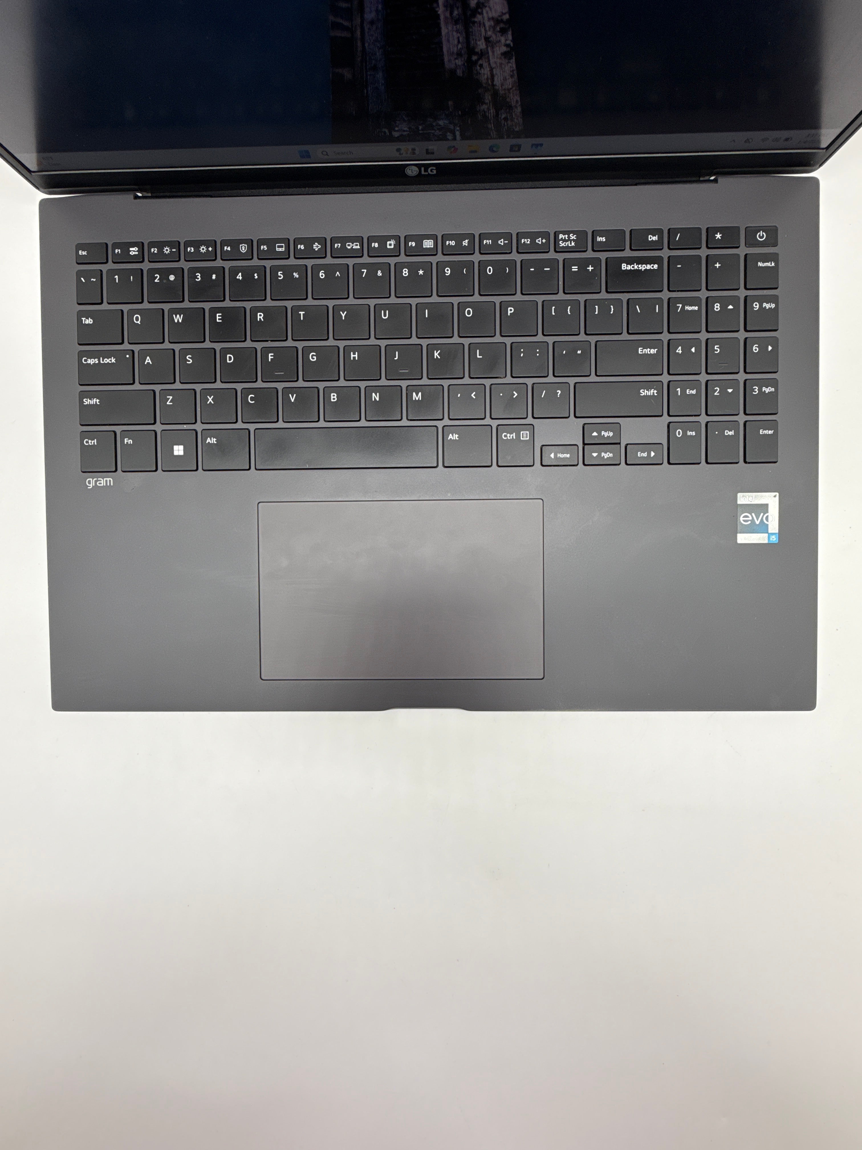 LG Gram 16Z90R-K.AAS6U1 i5-1340P 16GB RAM 512GB SSD