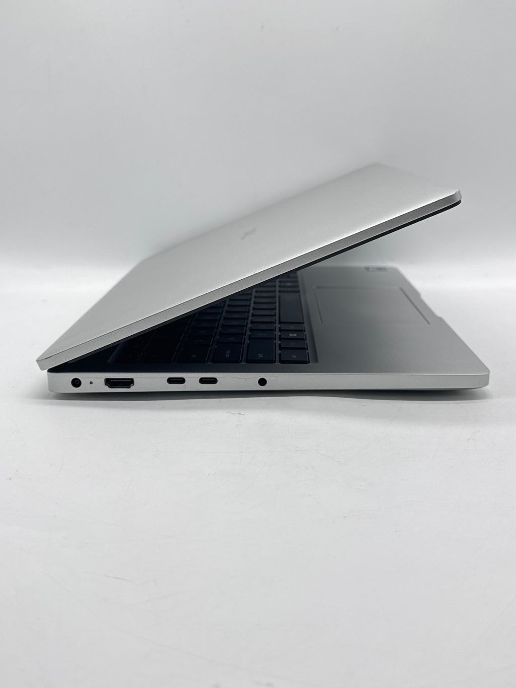 Dell Pro 14 PC14250 14" Intel Core Ultra 5 235U 32GB RAM 256GB SSD Silver - Used