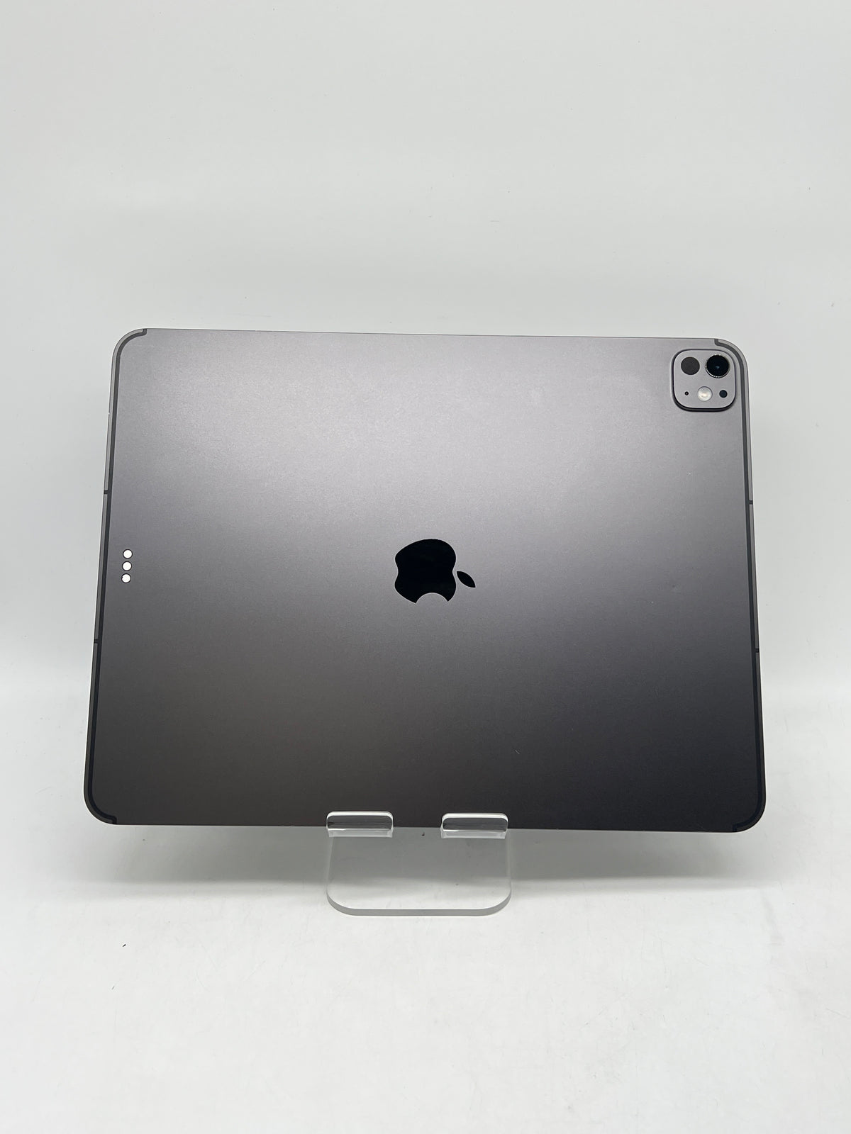 Apple iPad Pro 13" M5 12GB RAM 256GB Wi-Fi + Cellular Space Black - Used