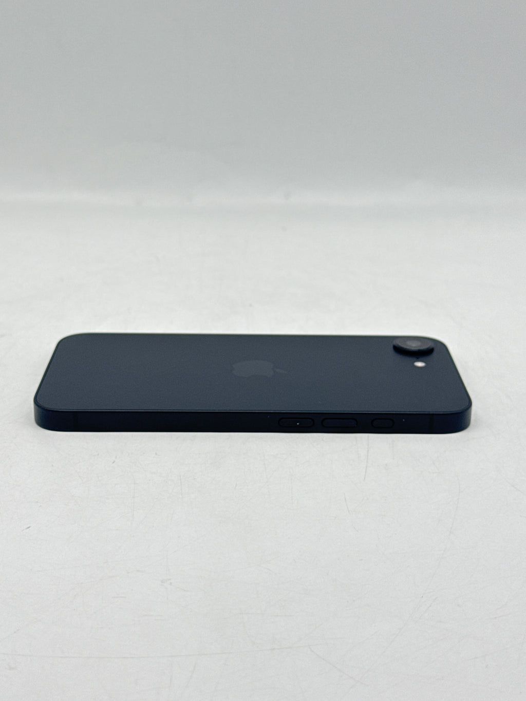 Apple iPhone 16e 128GB 5G Network Unlocked Black - Used
