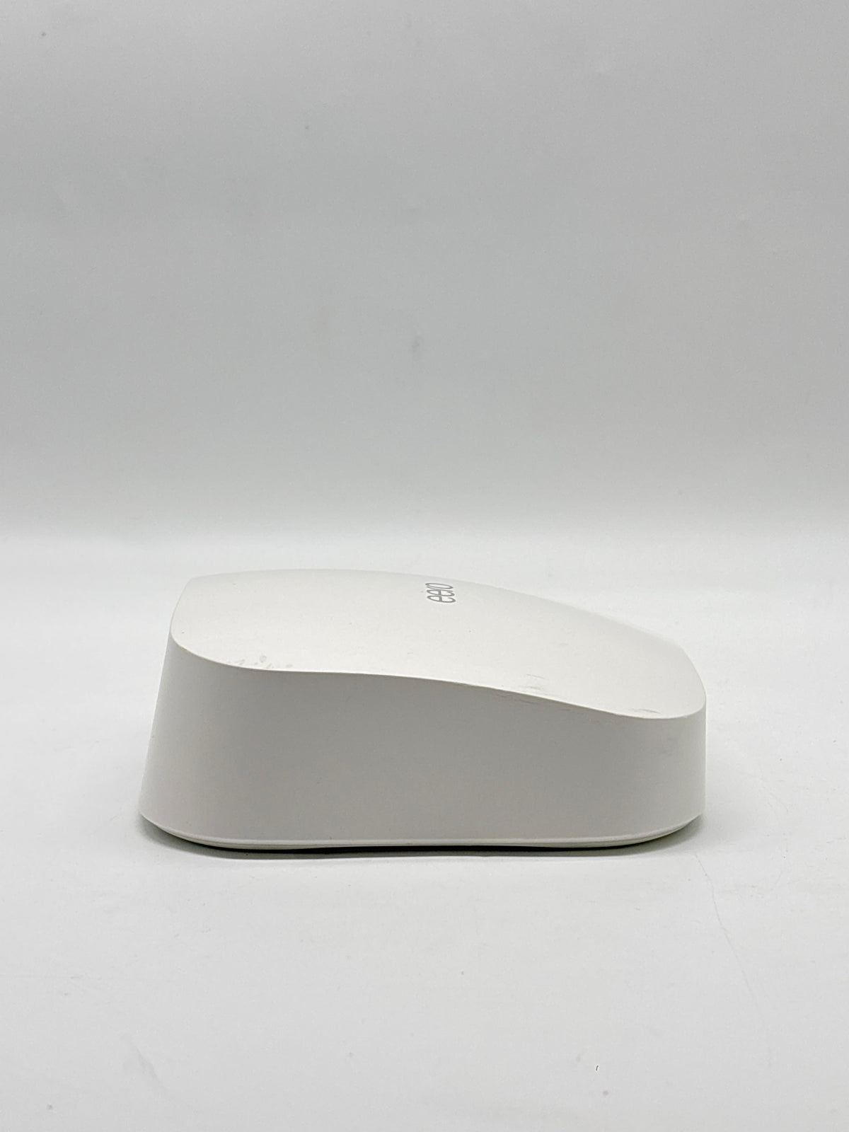 eero Pro 6 Tri-Band Mesh Wi-Fi 6 Router K010001 Bluetooth 5.0 Zigbee Hub - Used