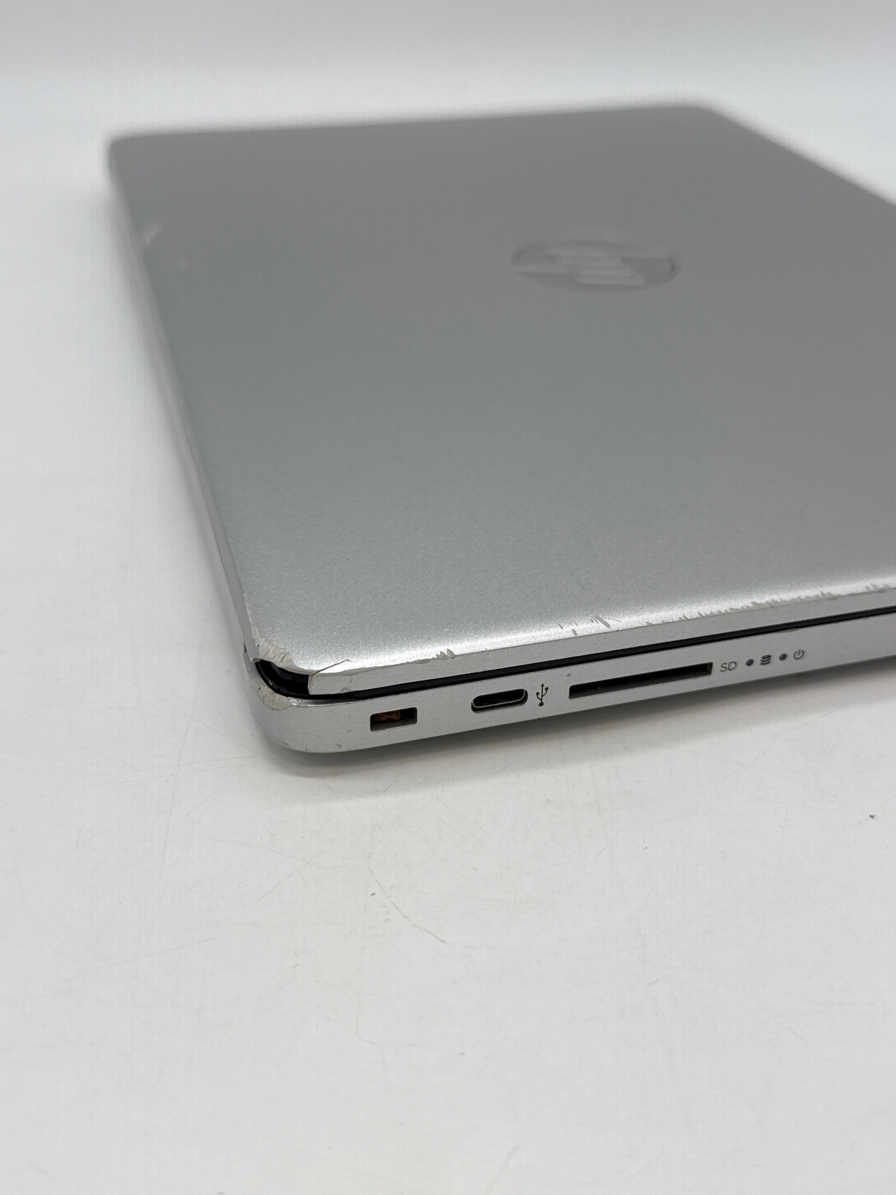HP Laptop 14-df0018wm Celeron N4000 4GB RAM 64GB SD - For Parts Bad LCD