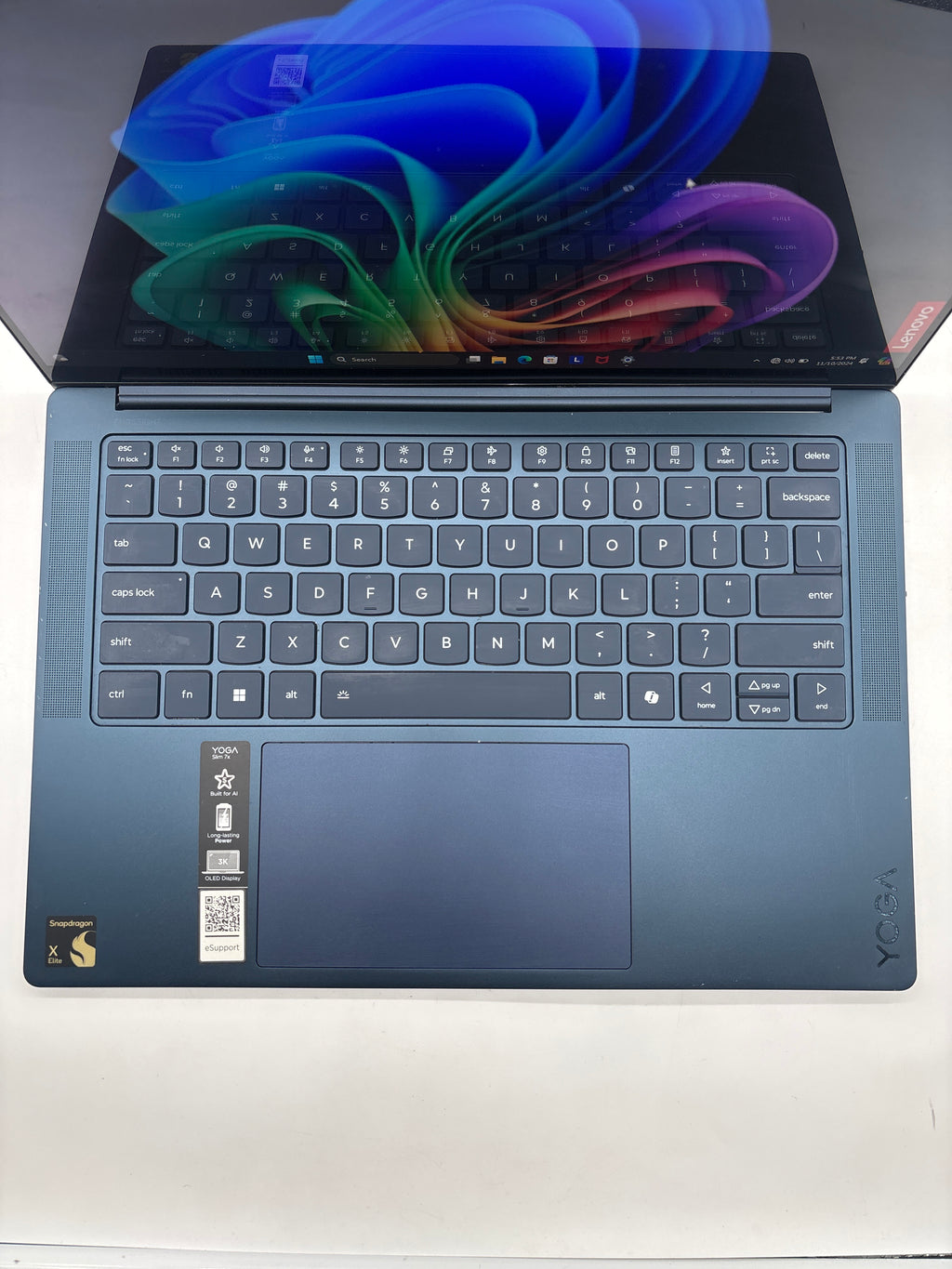 Lenovo Yoga Slim 7 14Q8X9 Touch Snapdragon X Elite 16GB RAM 512GB SSD