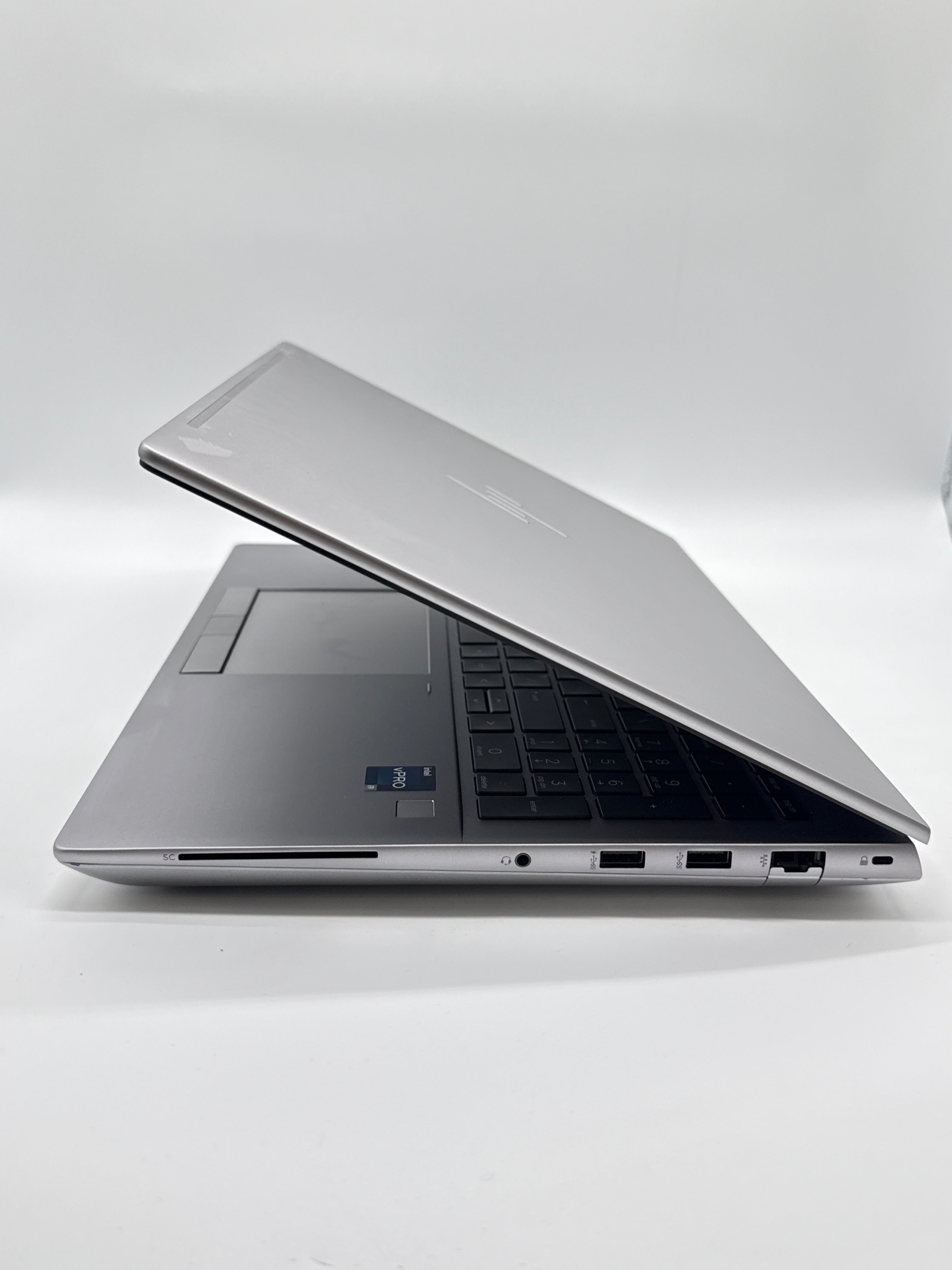HP ZBook Fury 16 G10 i9-13950HX 32GB RAM 512GB SSD Silver BIOS Locked