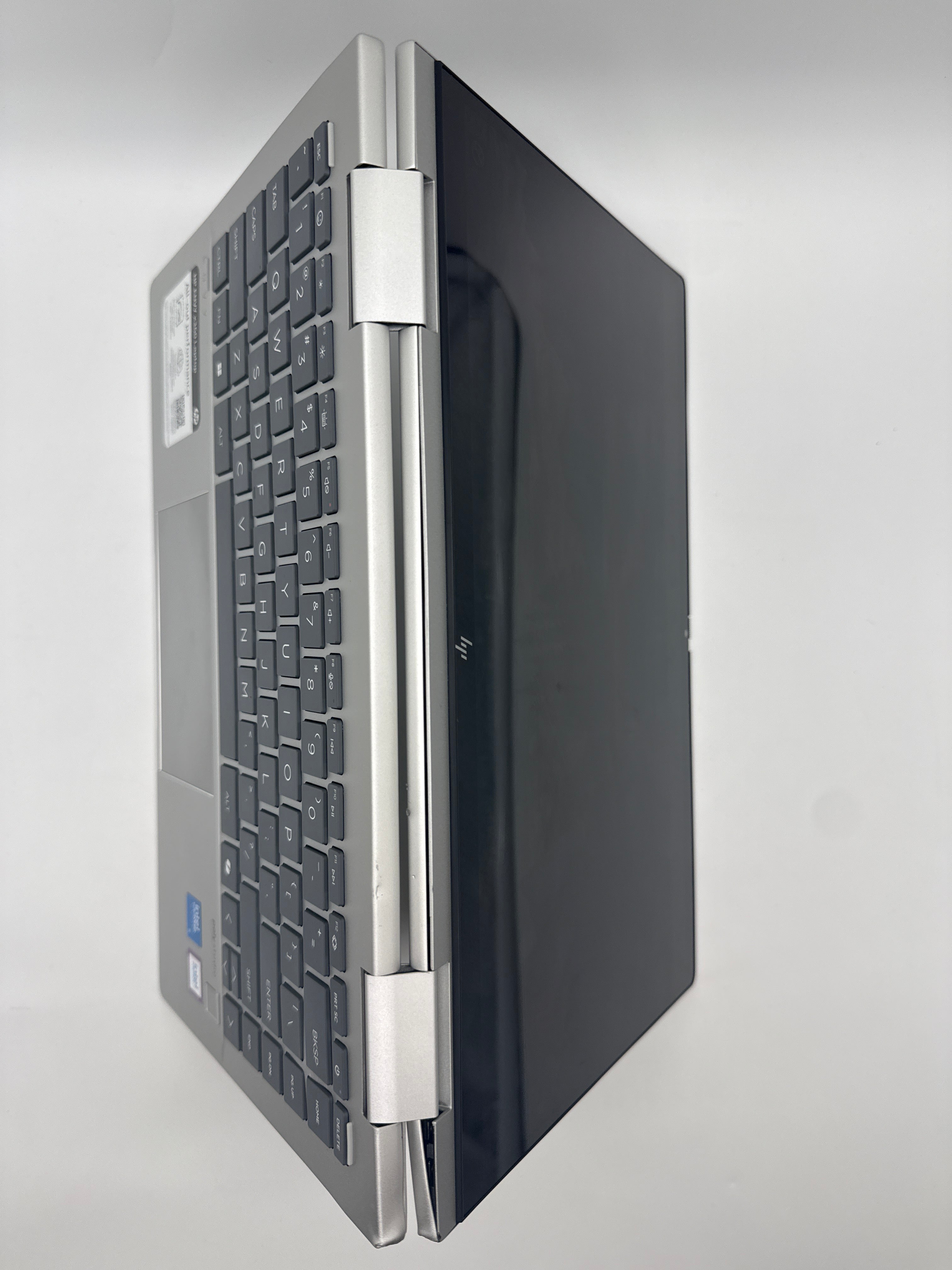 HP 14-ep0063nr Intel Core 5 120U 8GB RAM 512GB SSD - Broken/Read