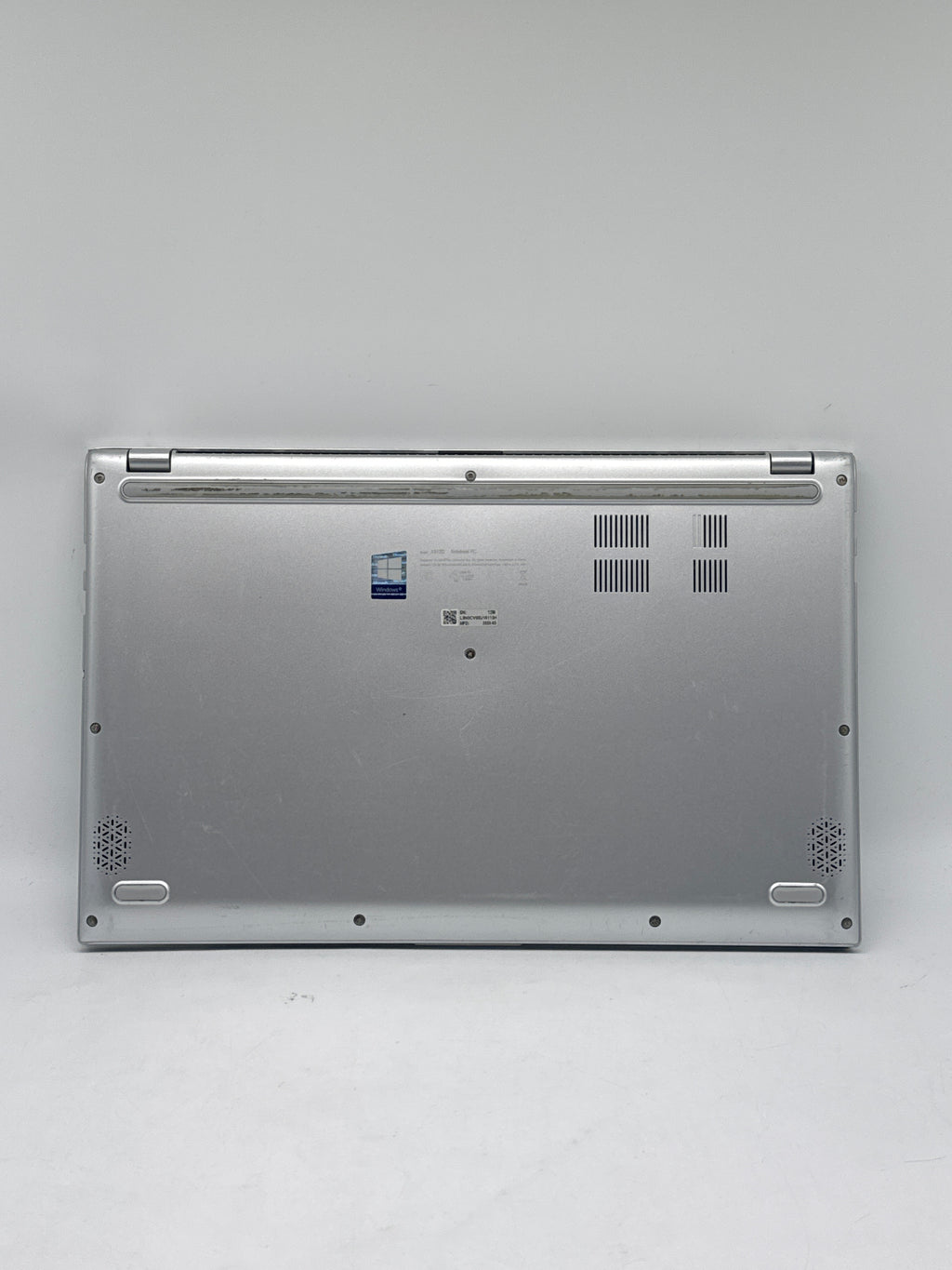 ASUS VIVOBOOK x512d  Ryzen 7 3700u 12GB RAM 512GB SSD Windows 11