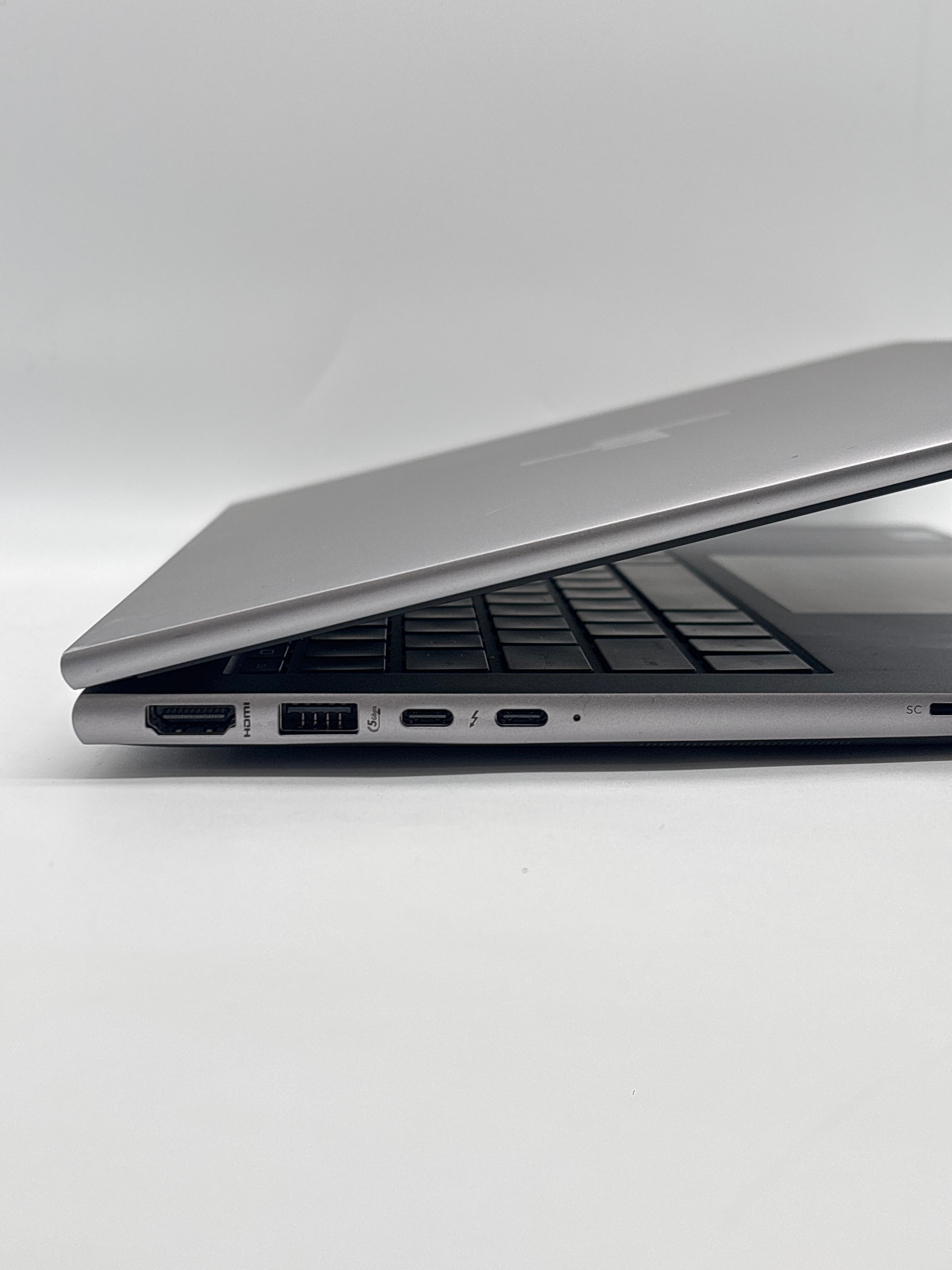 HP ZBook FireFly G11 Ultra 7 165H 32GB RAM 512GB SSD - For Parts (Read DESC)