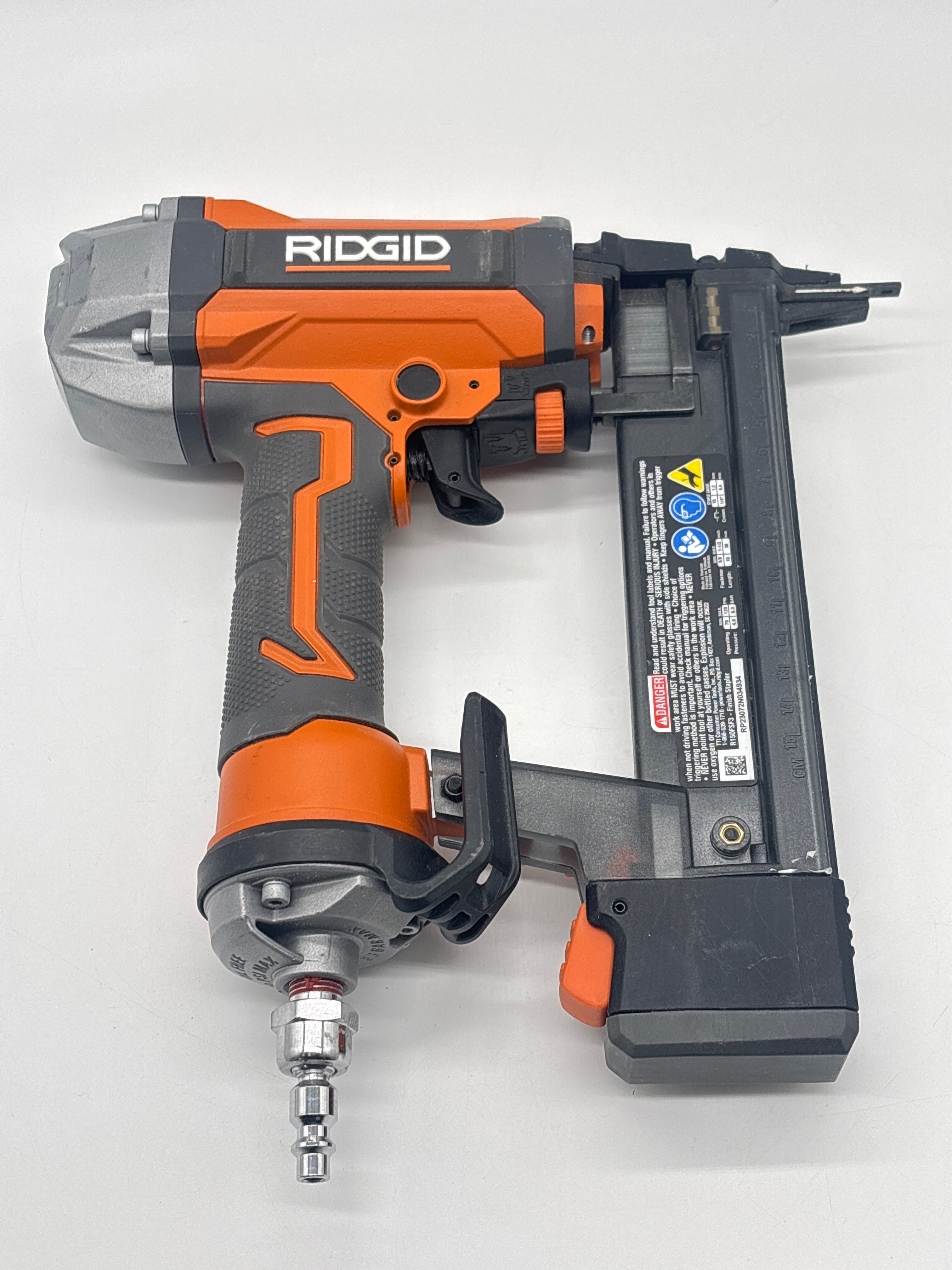 RIDGID 18A Narrow Crown Staple 70 psi Multicolor - Used