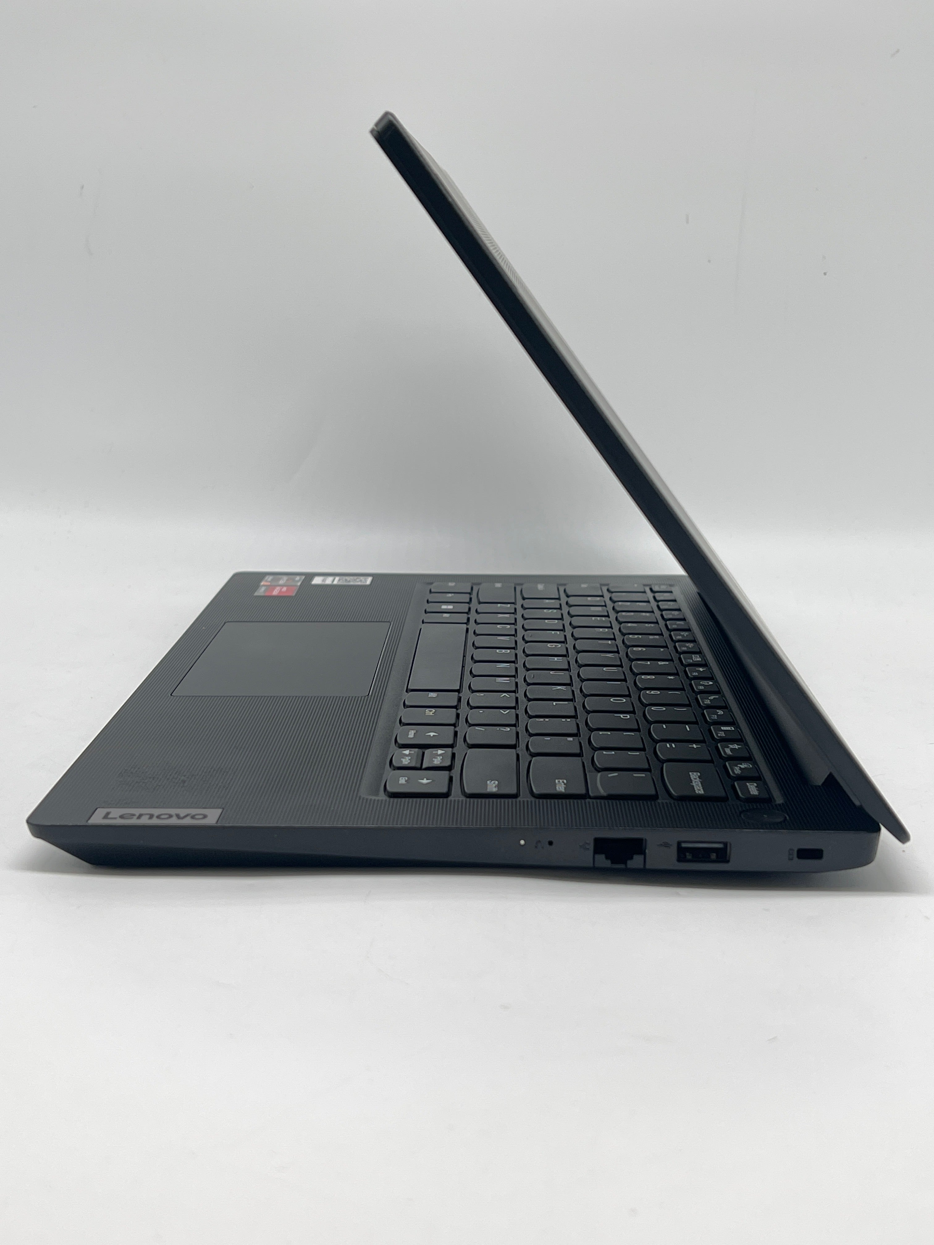 Lenovo ThinkPad V14 G3 Ryzen 5 5625U 8GB RAM 256GB SSD - For Parts (Read)