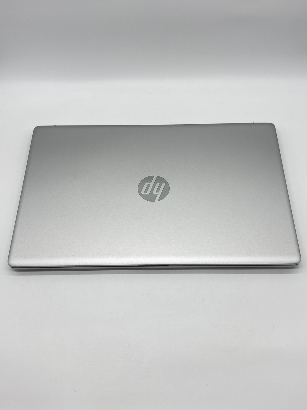 HP 17-cn2083dx i3 8GB RAM 128GB SSD Silver Laptop For Parts (No Power)