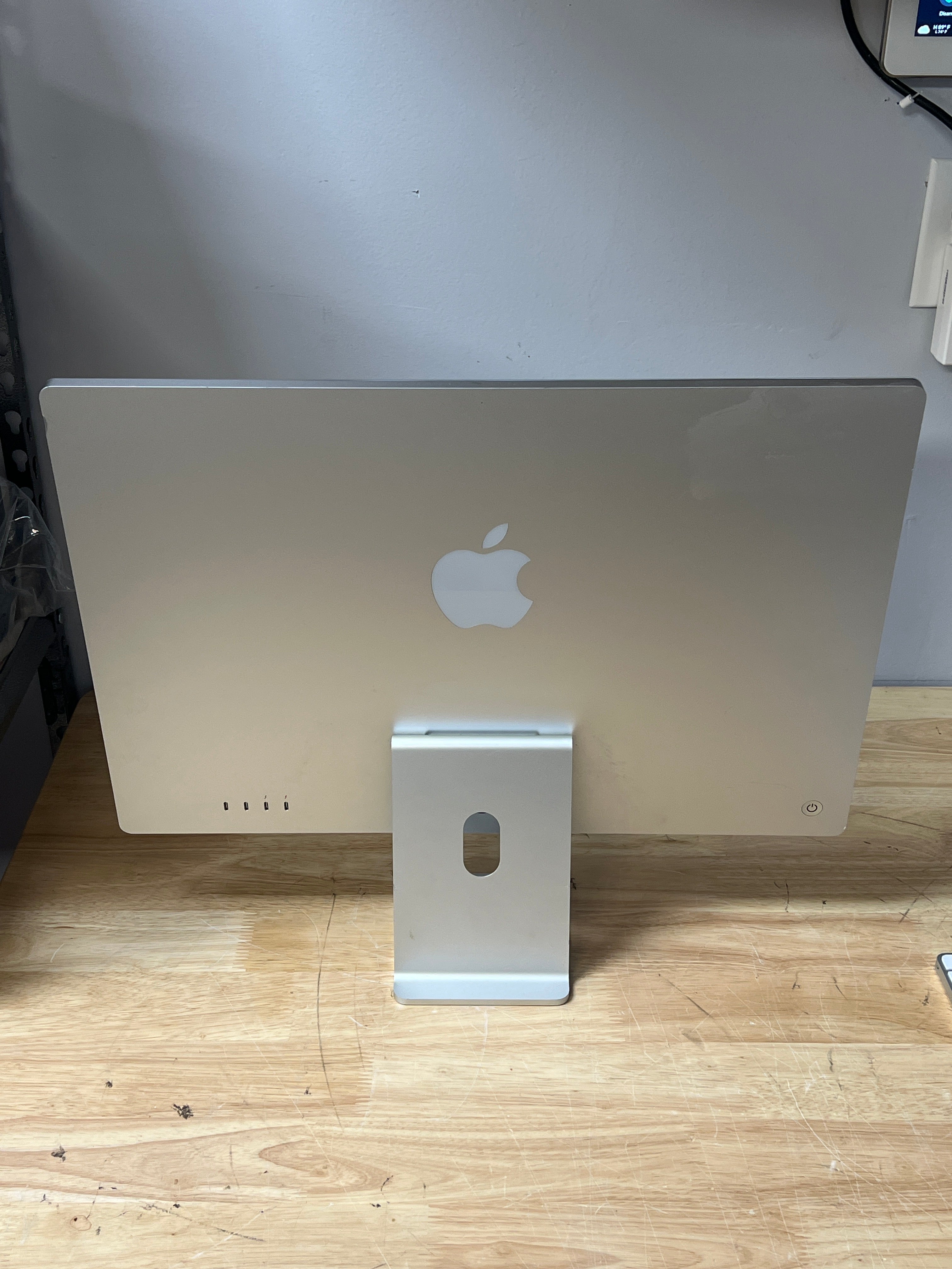 Apple iMac 24" M1 8GB RAM 512GB SSD  - Remotely Managed
