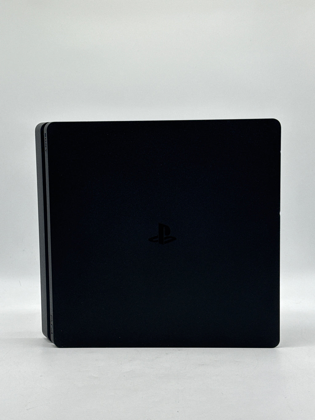 Sony PlayStation 4 Slim CUH-2215B 1TB Black Console w/ 1 DualShock 4 Controller