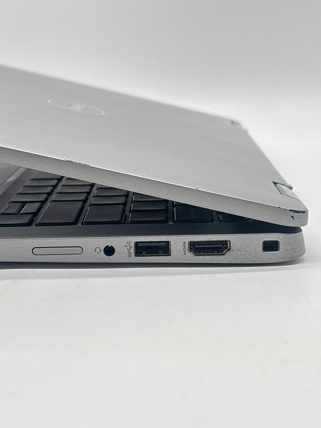 Dell Latitude 5330 i5-1235U 16GB RAM 256GB SSD TOUCH