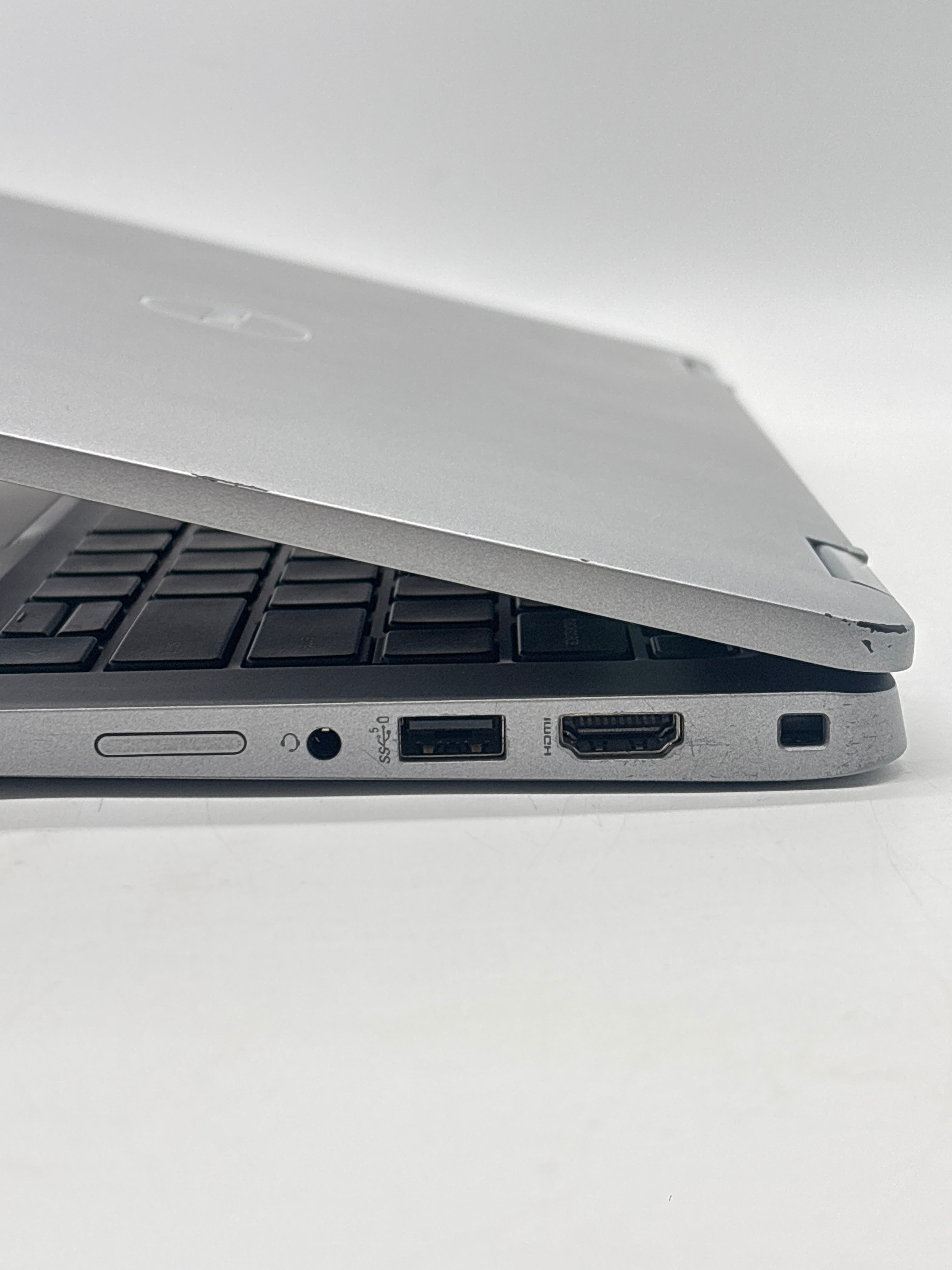 Dell Latitude 5330 i5-1235U 16GB RAM 256GB SSD TOUCH