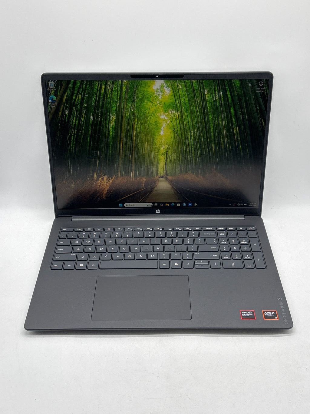 HP OmniBook 3 16-by0299nr 16" AMD Ryzen 3 8GB RAM 512GB SSD Black - Open Box