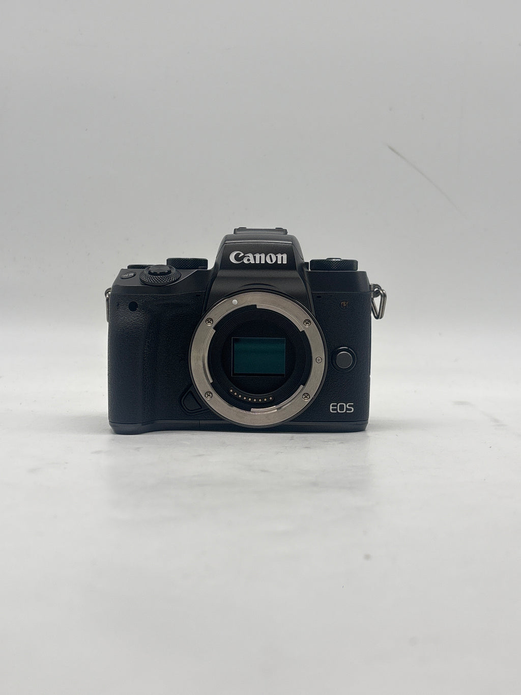 Canon EOS M5 Mirrorless w/ EF-M 15-45mm Lens Black - Used