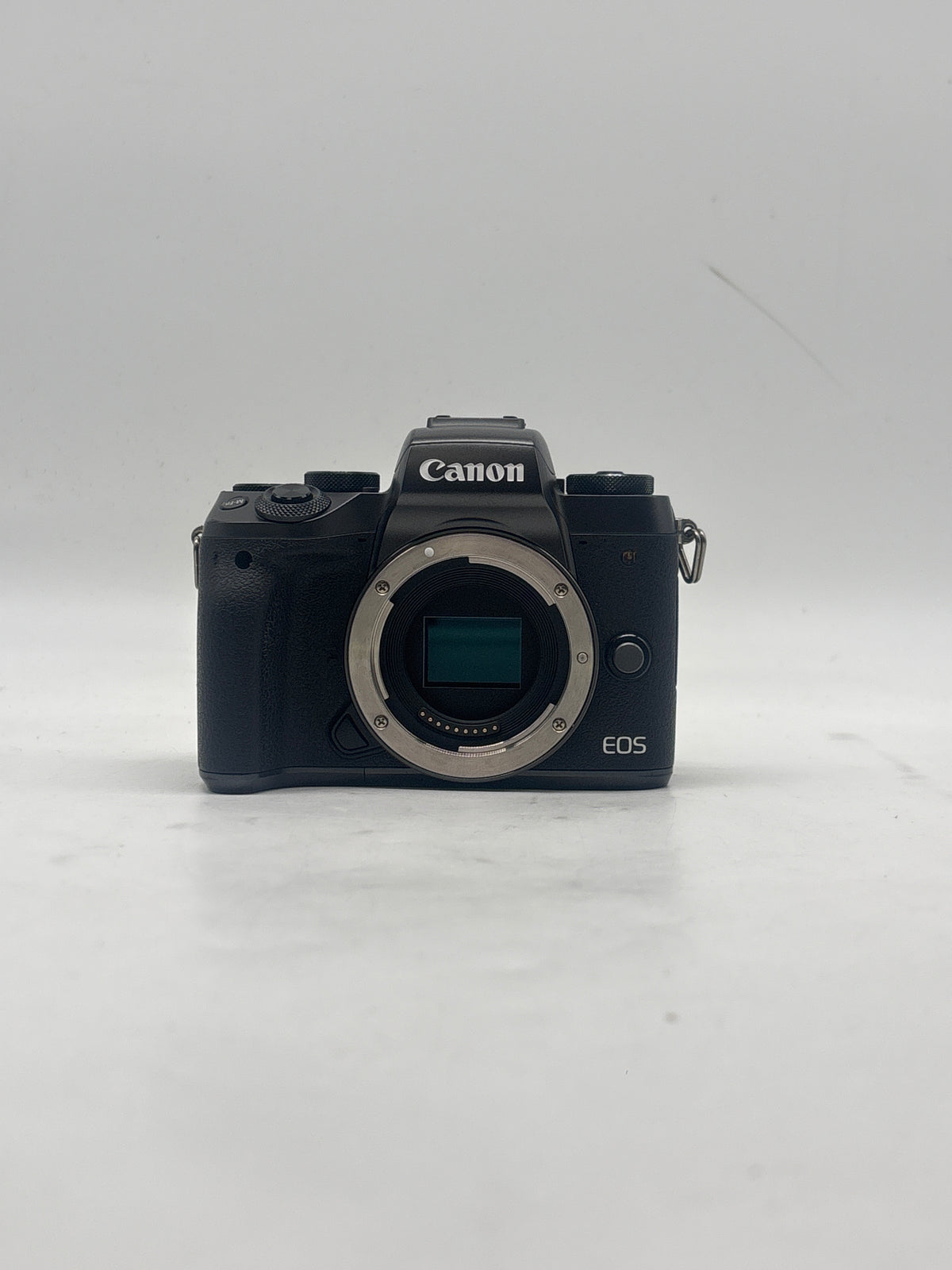 Canon EOS M5 Mirrorless w/ EF-M 15-45mm Lens Black - Used