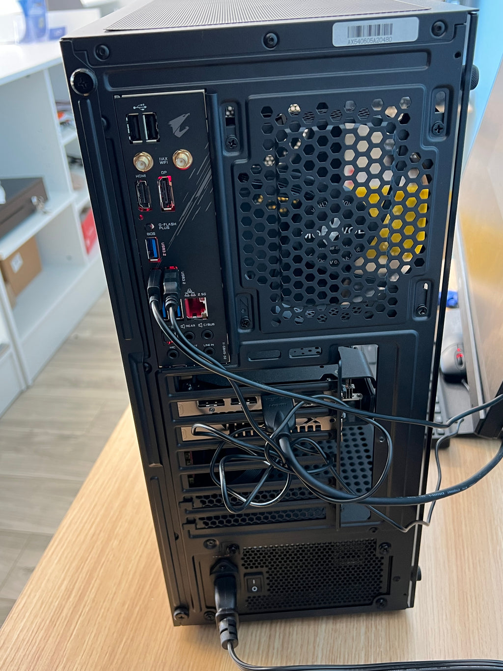 Custom PC Ryzen 5 5600X 32GB RAM 1TB SSD AMD RX 7600 GPU