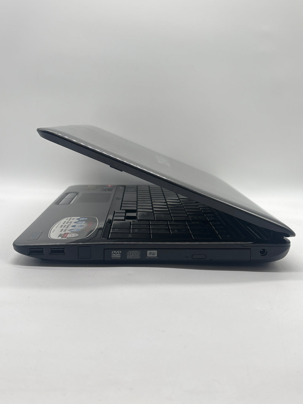 Toshiba Satellite L655D AMD Phenom II P940 4GB RAM - For Parts (No HDD)