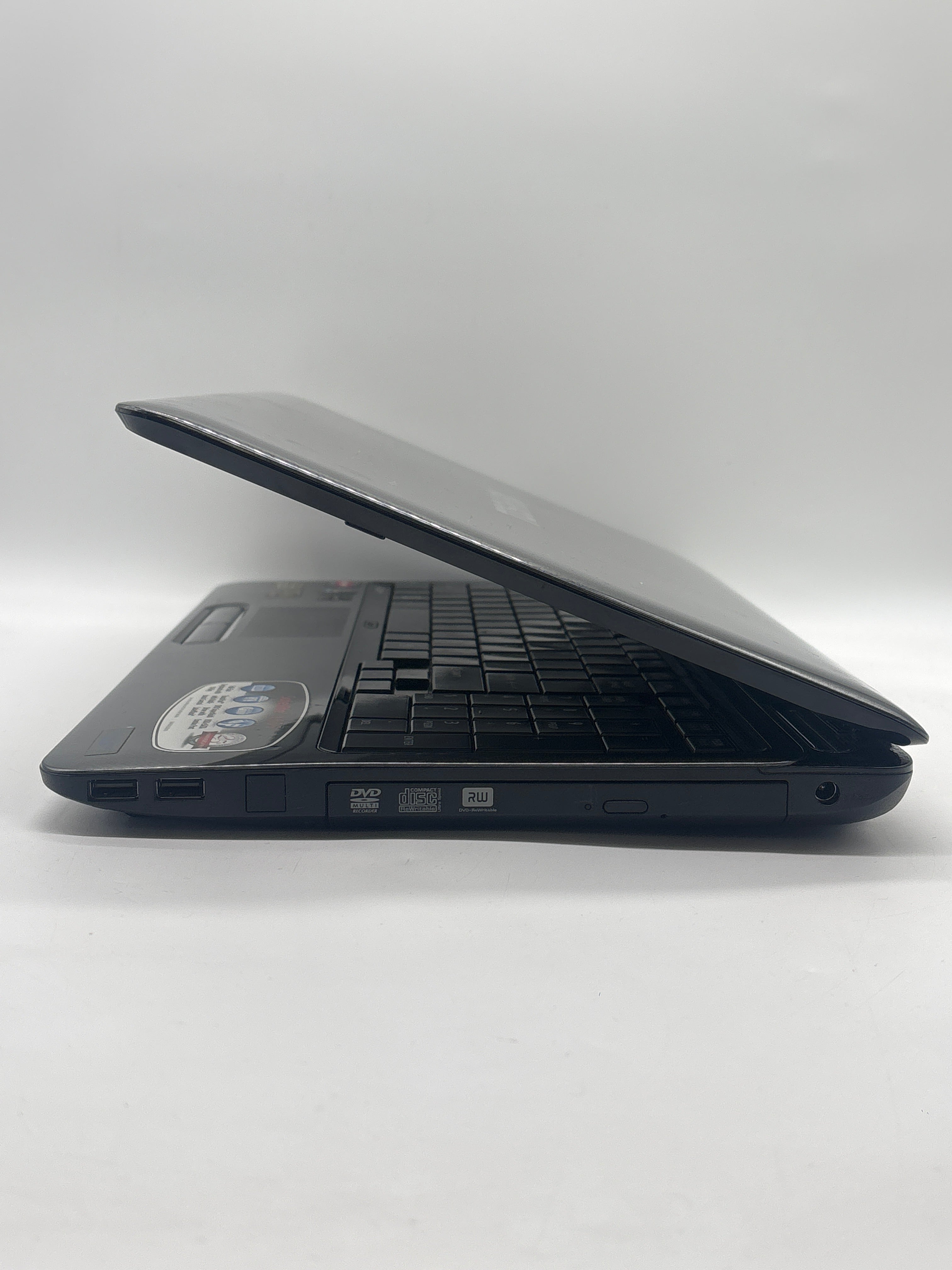 Toshiba Satellite L655D AMD Phenom II P940 4GB RAM - For Parts (No HDD)